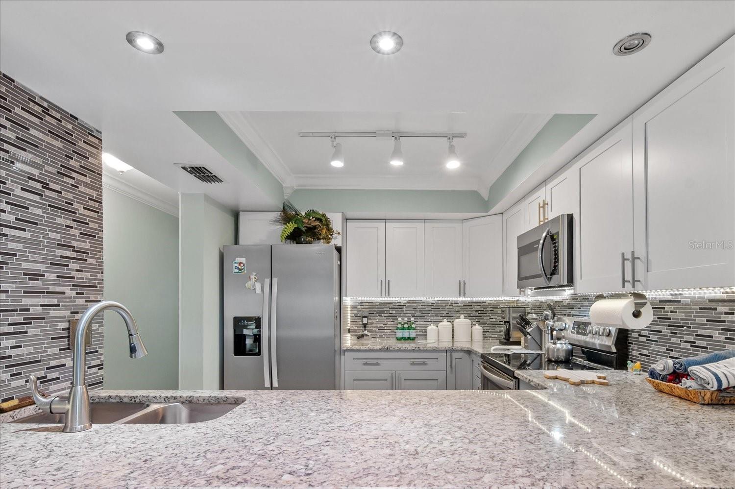 3621 EDGEWATER DR #207, SEBRING, FL, 33872