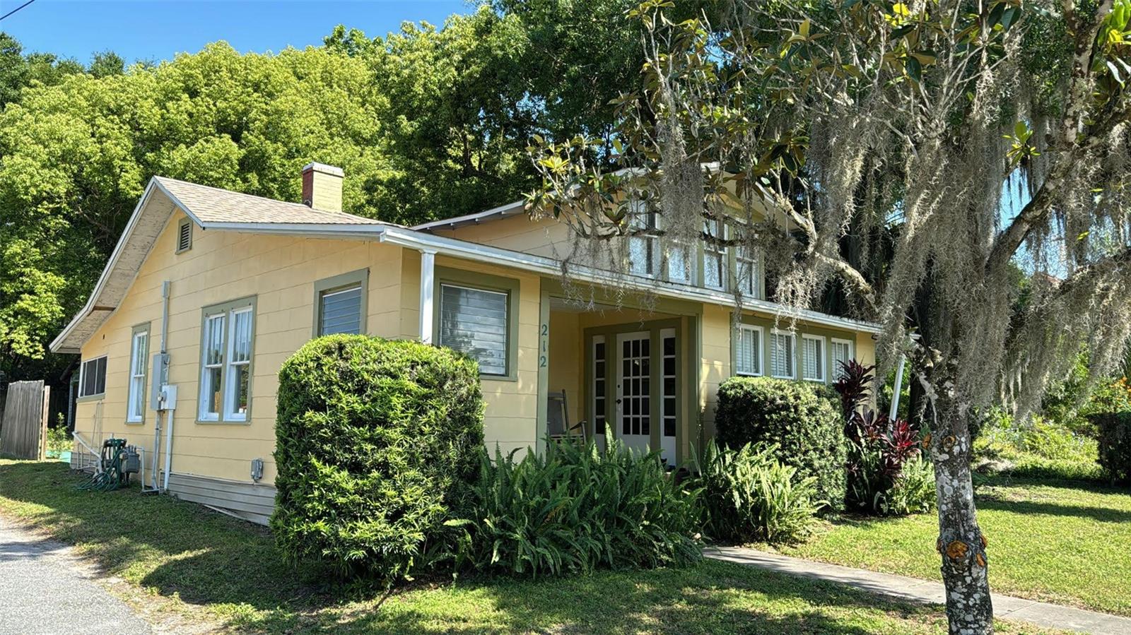 Homes for sale in Leesburg, FL | 212 N 12Th St, Leesburg, FL 34748 | MLS# P4930169