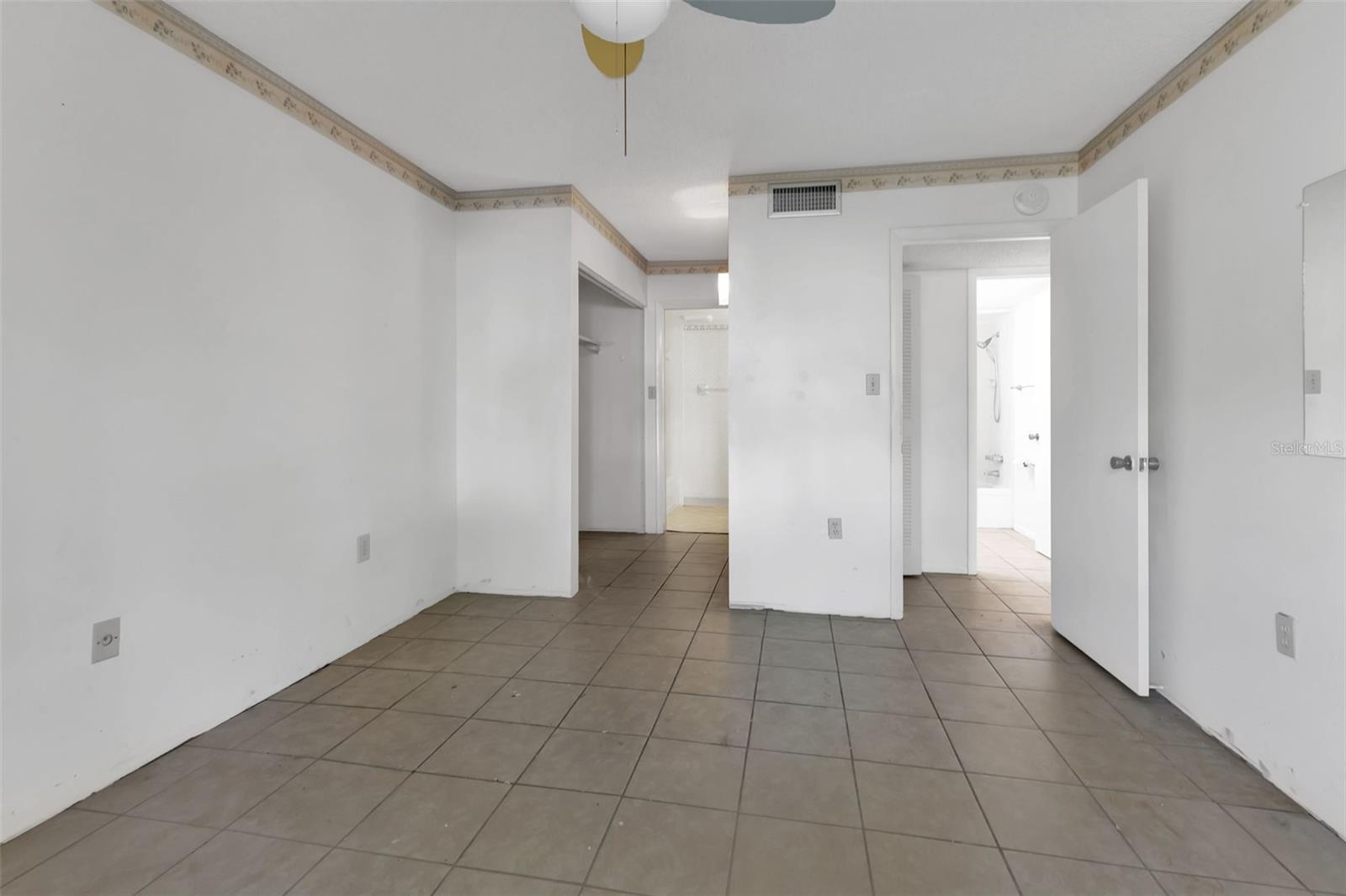 21280 BRINSON AVE #214, PORT CHARLOTTE, FL, 33952