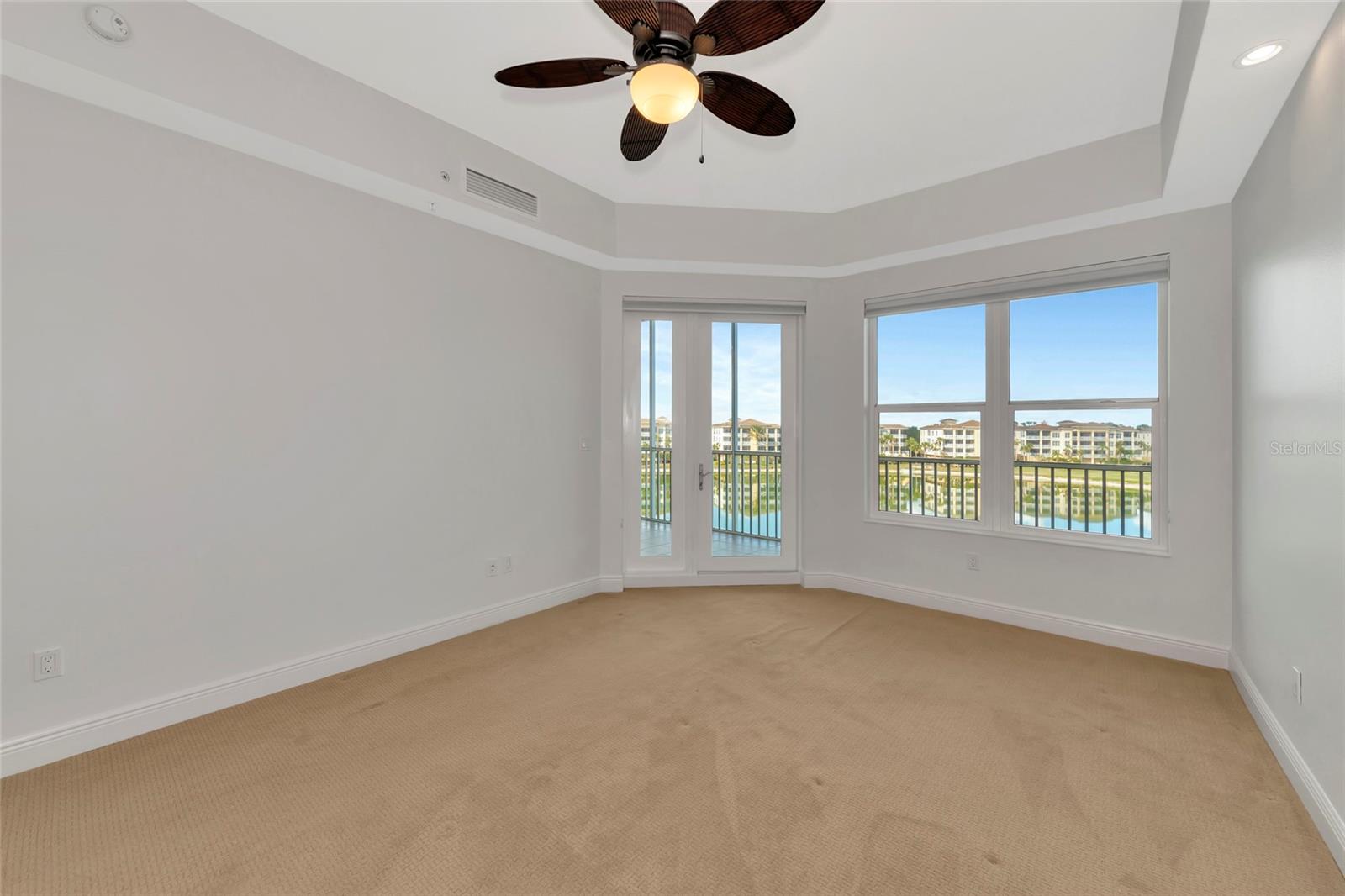 10520 BOARDWALK LOOP #401, LAKEWOOD RANCH, FL, 34202