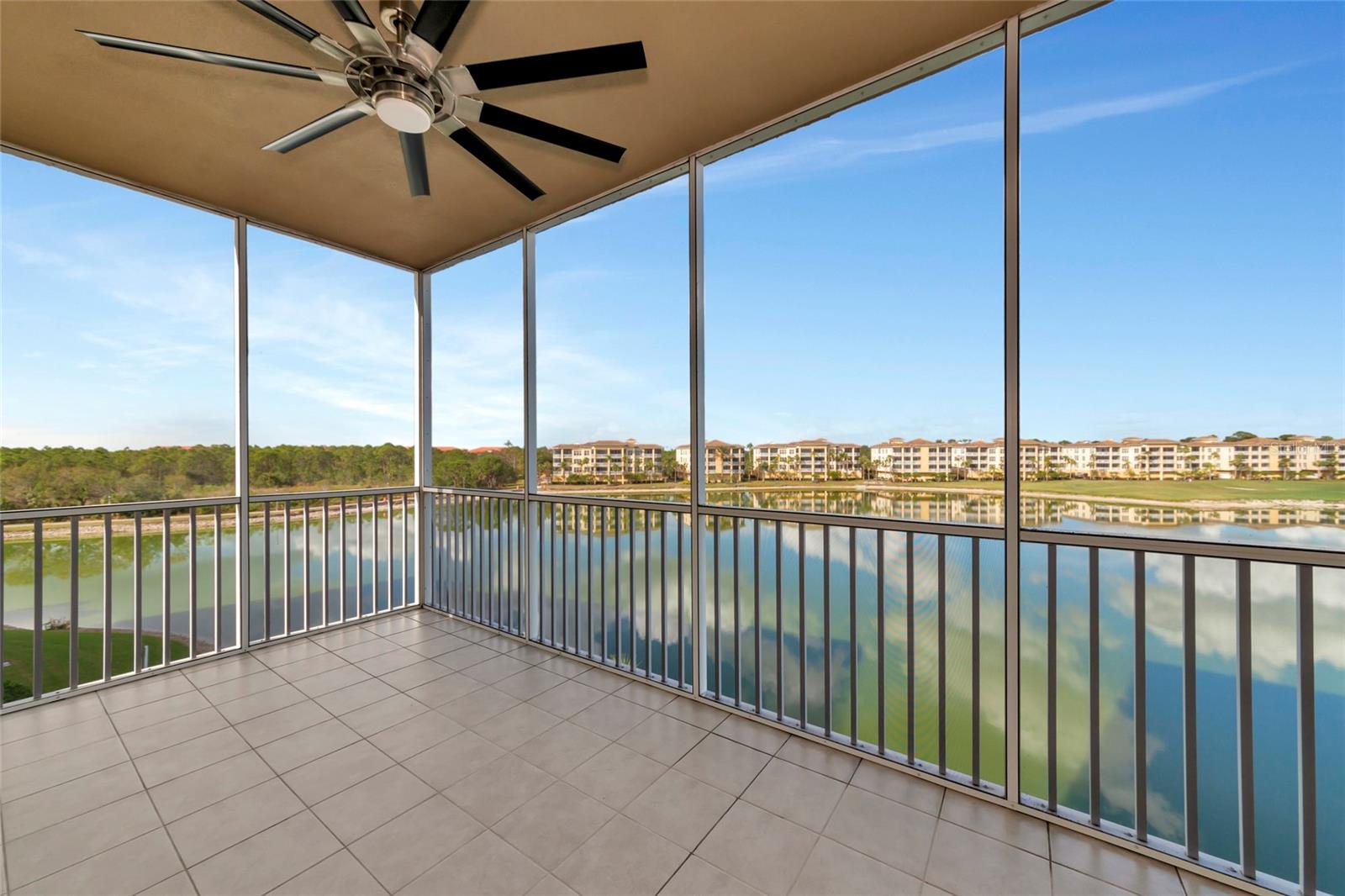 10520 BOARDWALK LOOP #401, LAKEWOOD RANCH, FL, 34202