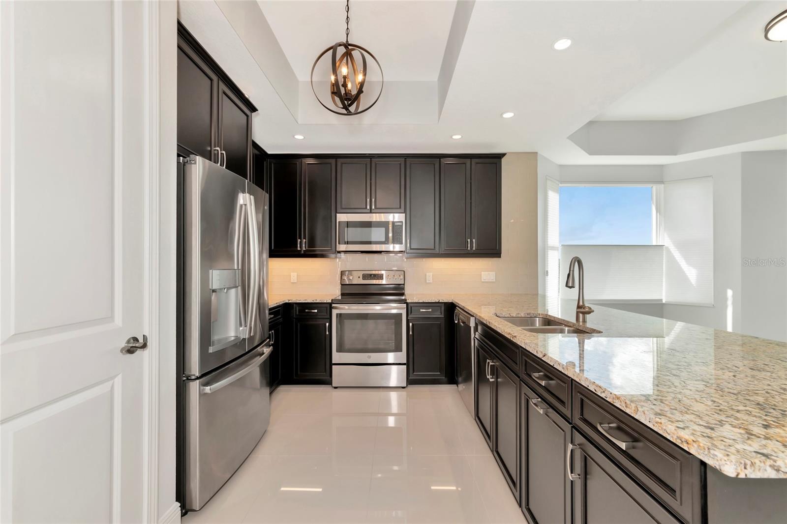 10520 BOARDWALK LOOP #401, LAKEWOOD RANCH, FL, 34202