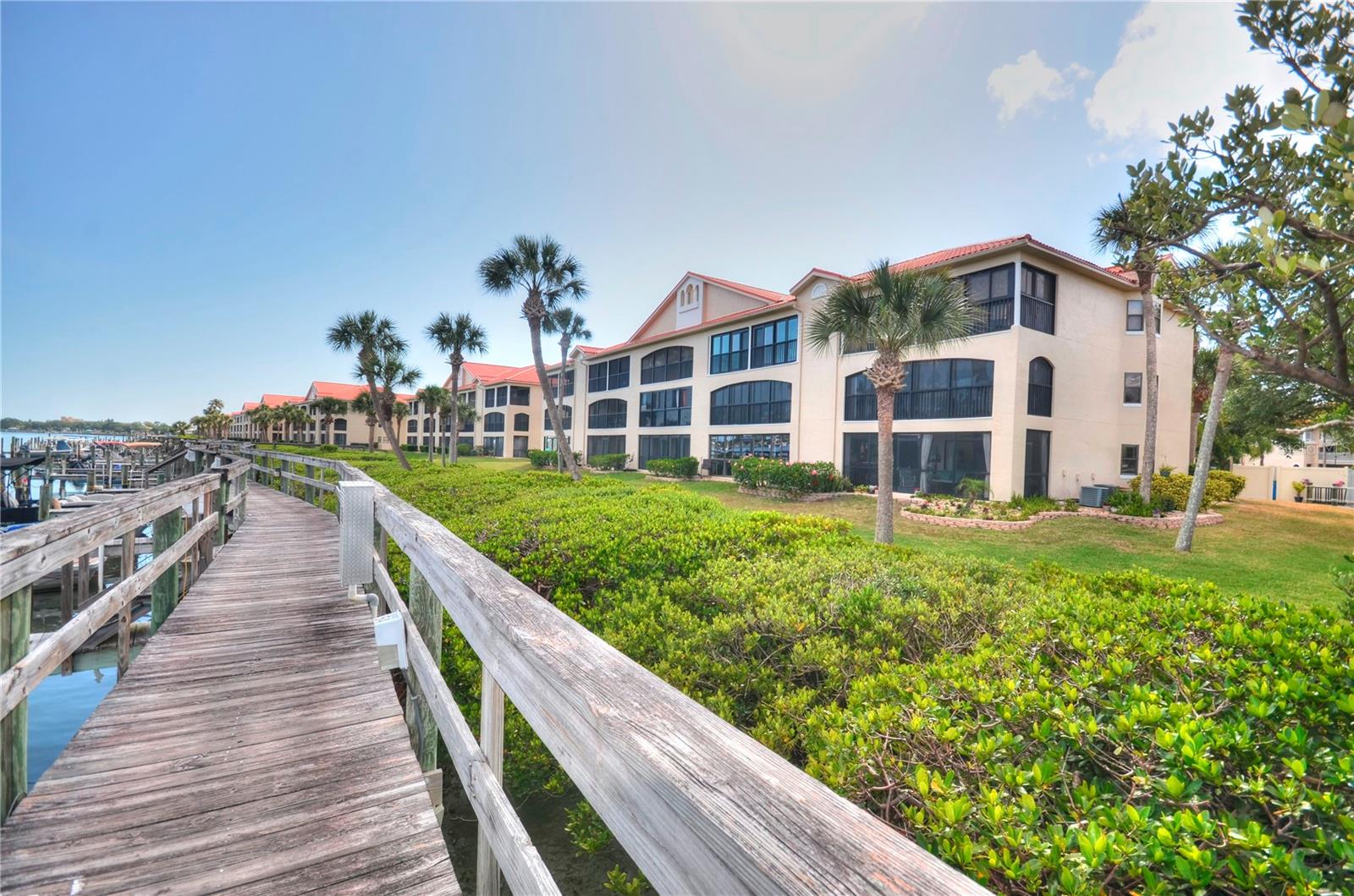 464 BOUCHELLE DR #104, NEW SMYRNA BEACH, FL, 32169