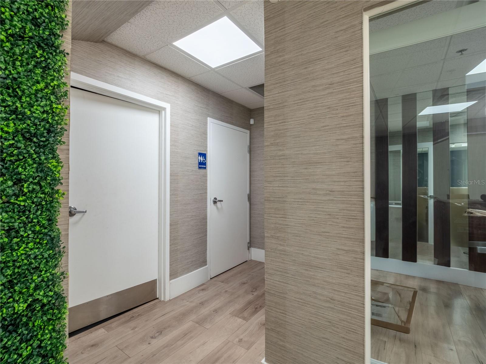 7575 KINGSPOINTE PKWY #1, ORLANDO, FL, 32819