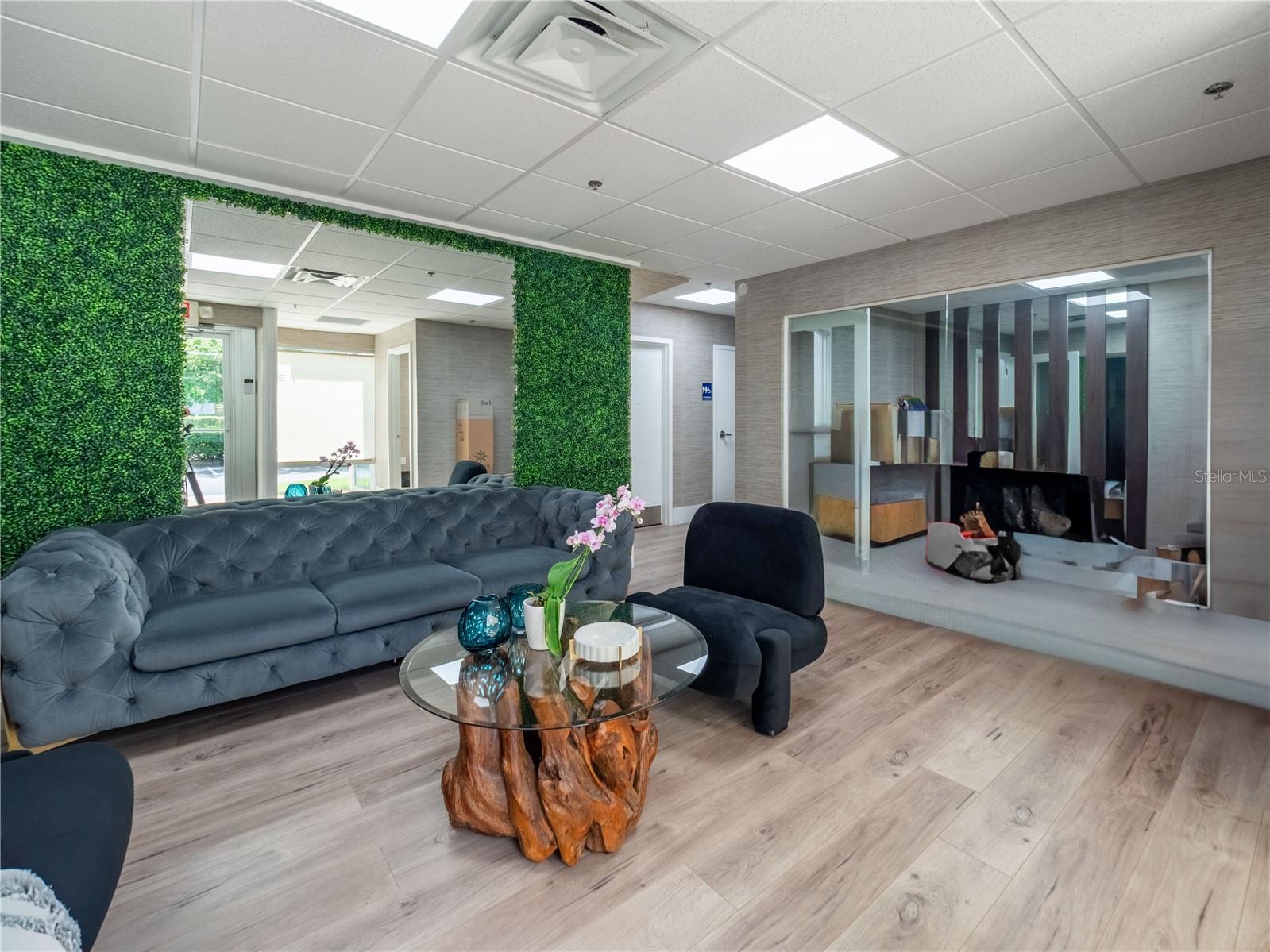 7575 KINGSPOINTE PKWY #1, ORLANDO, FL, 32819