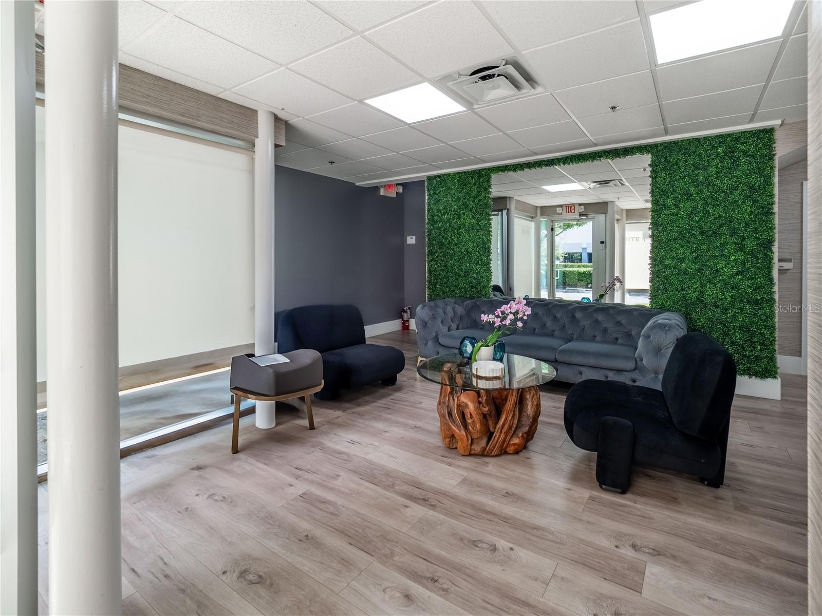 7575 KINGSPOINTE PKWY #1, ORLANDO, FL, 32819