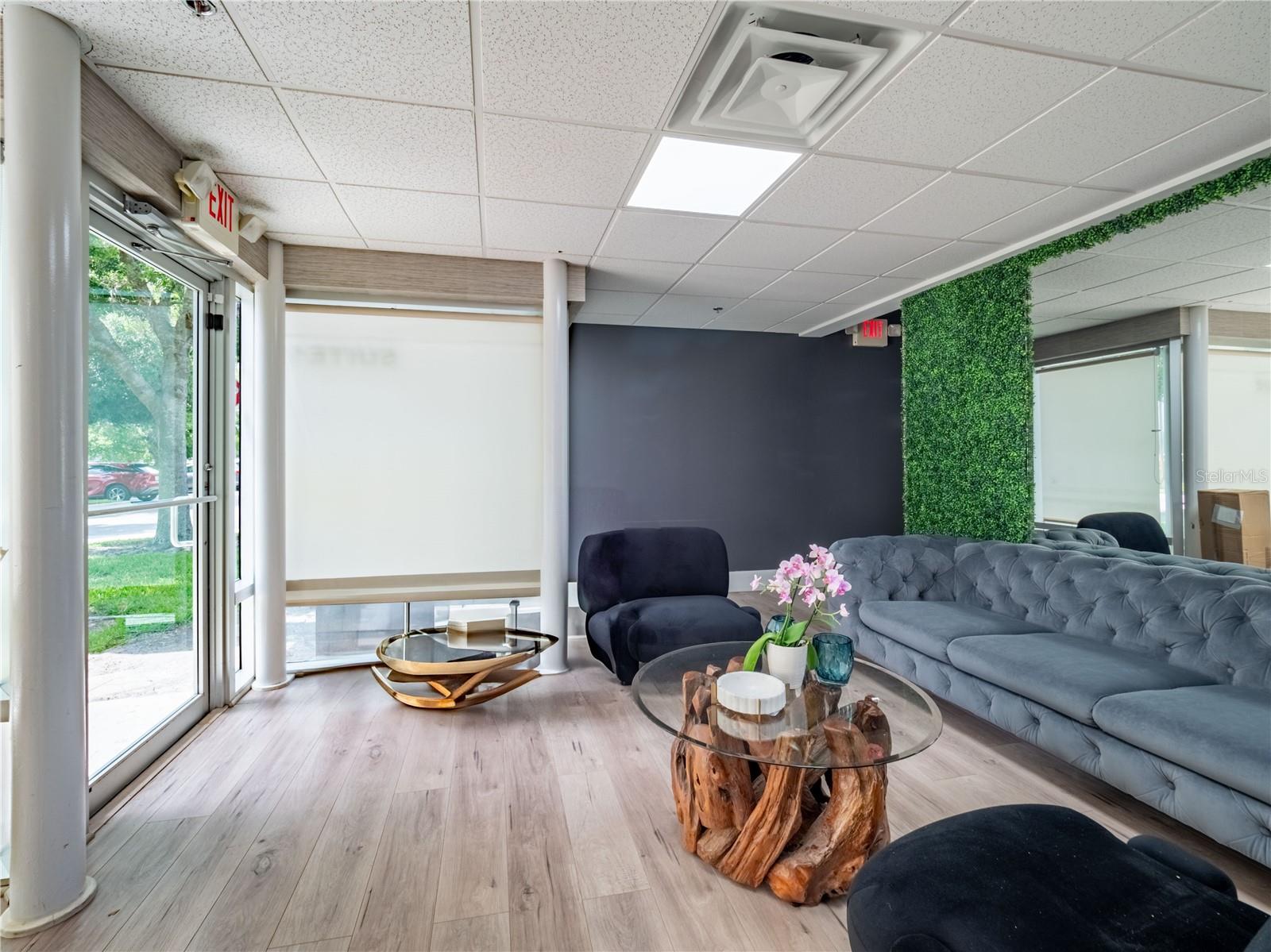 7575 KINGSPOINTE PKWY #1, ORLANDO, FL, 32819