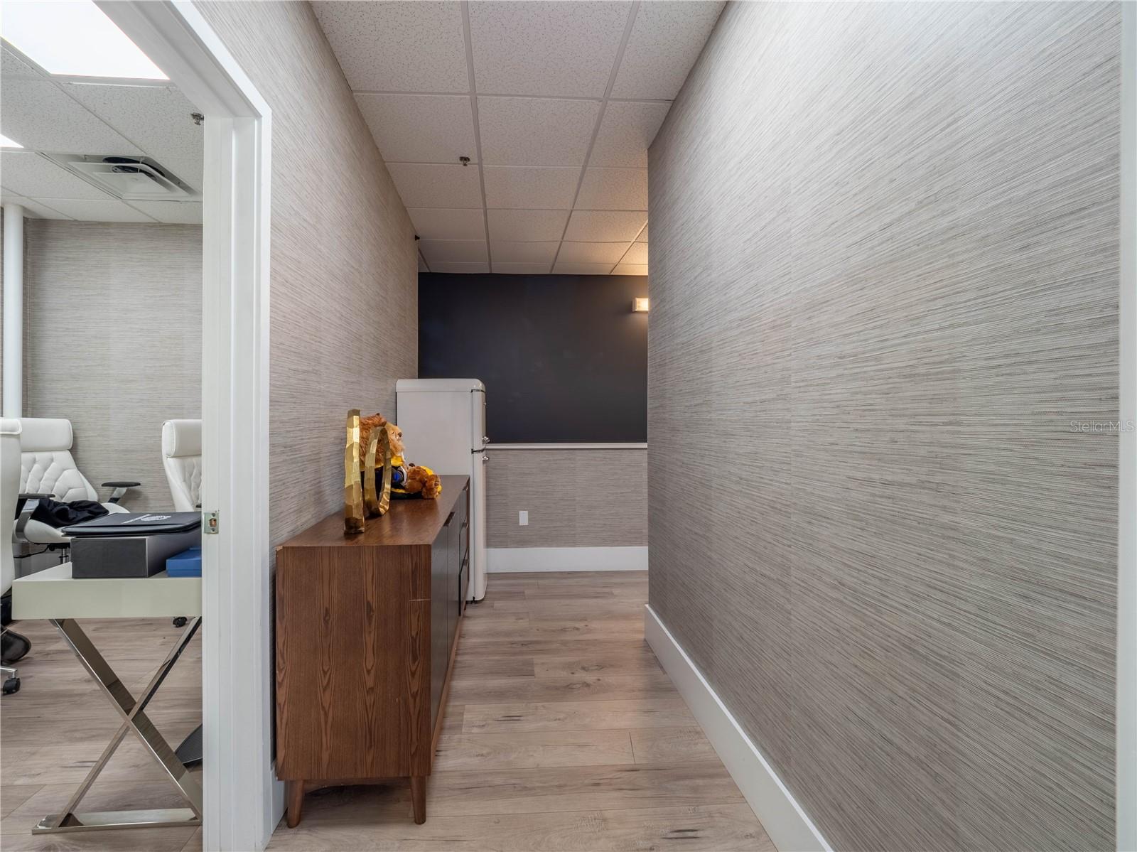 7575 KINGSPOINTE PKWY #1, ORLANDO, FL, 32819