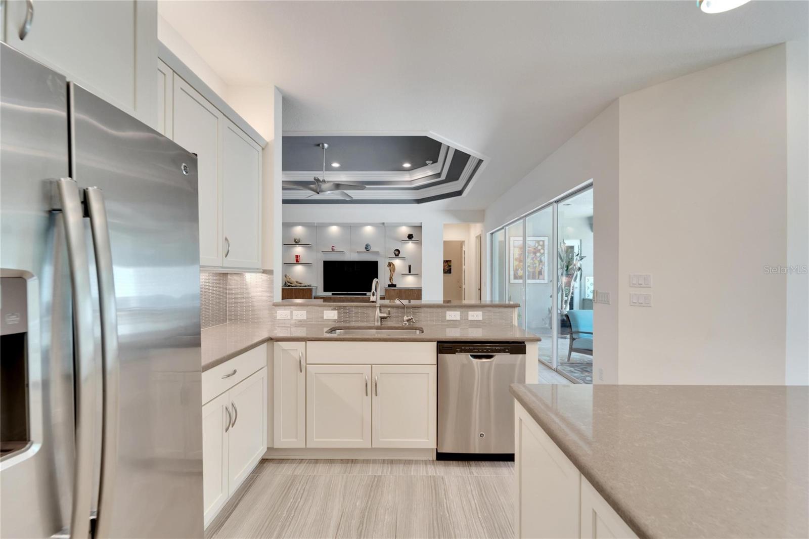 5036 EMERALD ISLE DR, WIMAUMA, FL, 33598