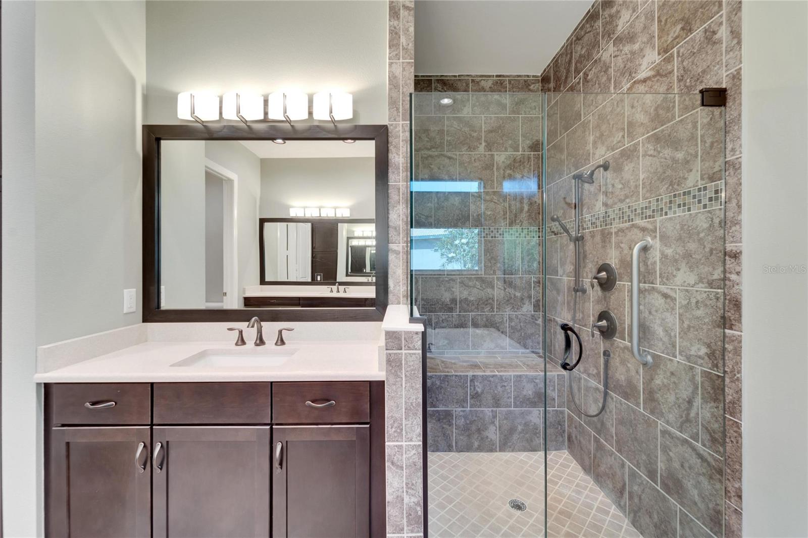 5036 EMERALD ISLE DR, WIMAUMA, FL, 33598