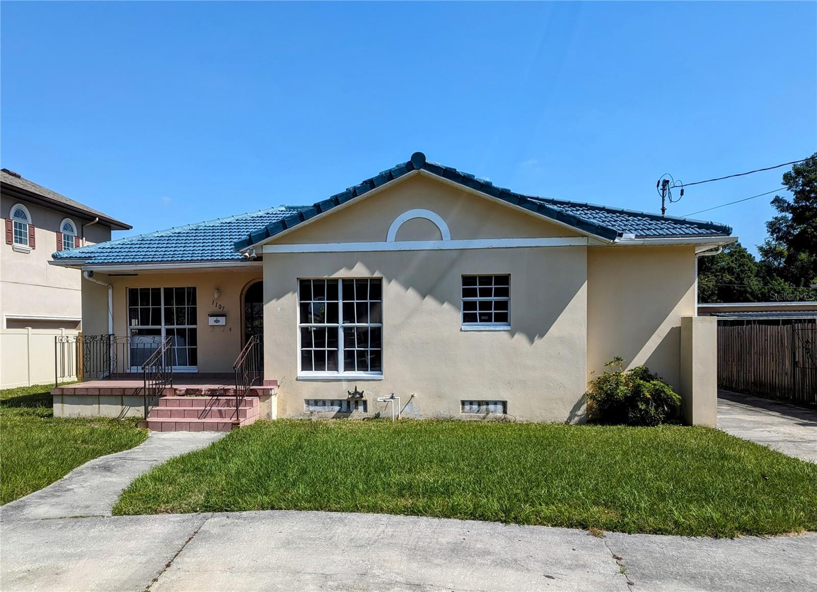 1107 W CORAL ST, TAMPA, FL, 33602
