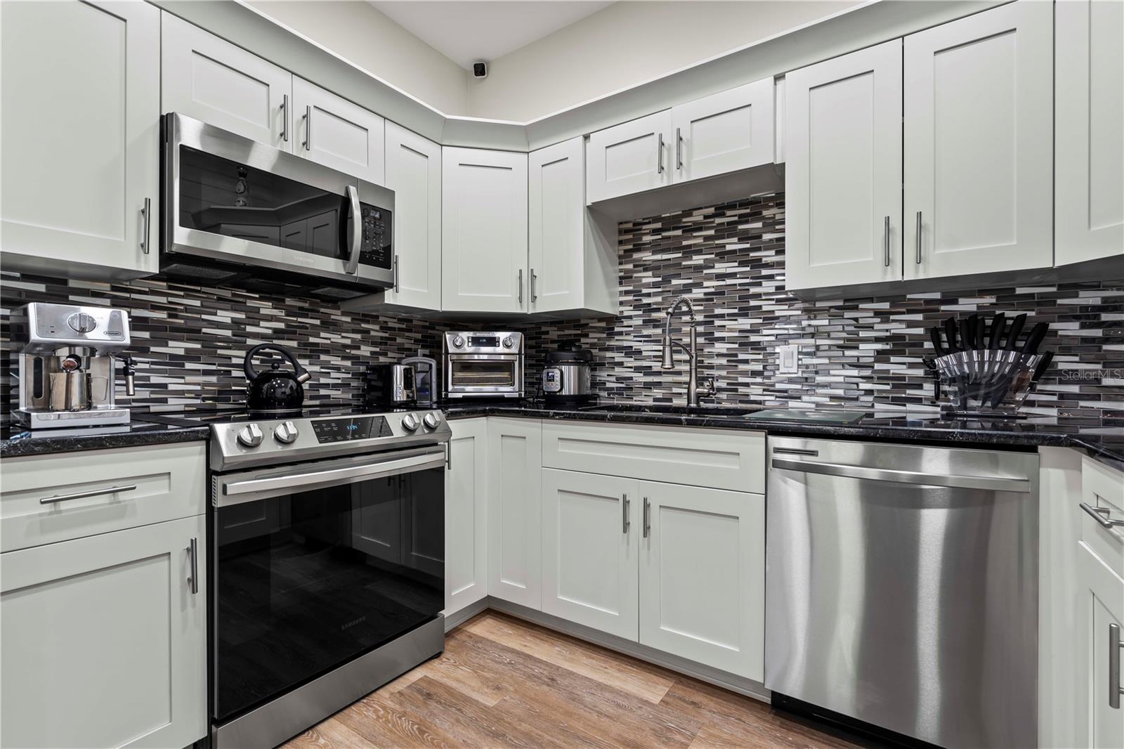 6412 ROSEFINCH CT #101, LAKEWOOD RANCH, FL, 34202