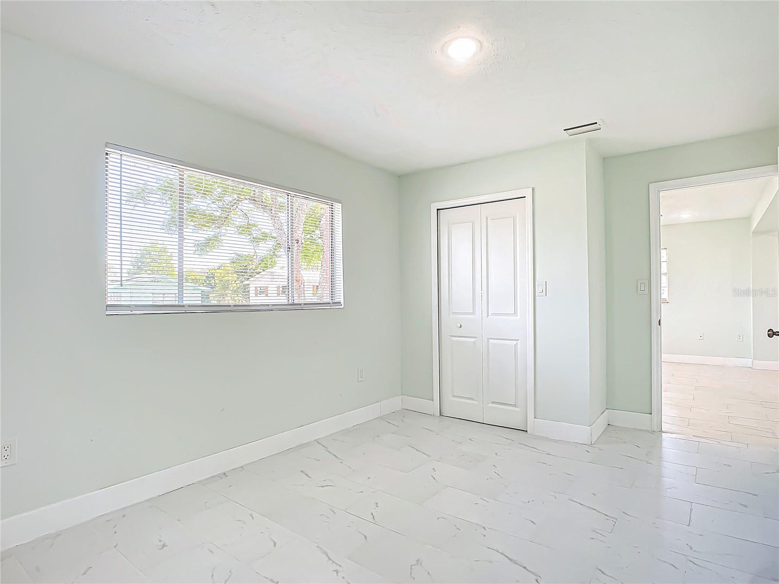 8 S SHELL RD, DEBARY, FL, 32713
