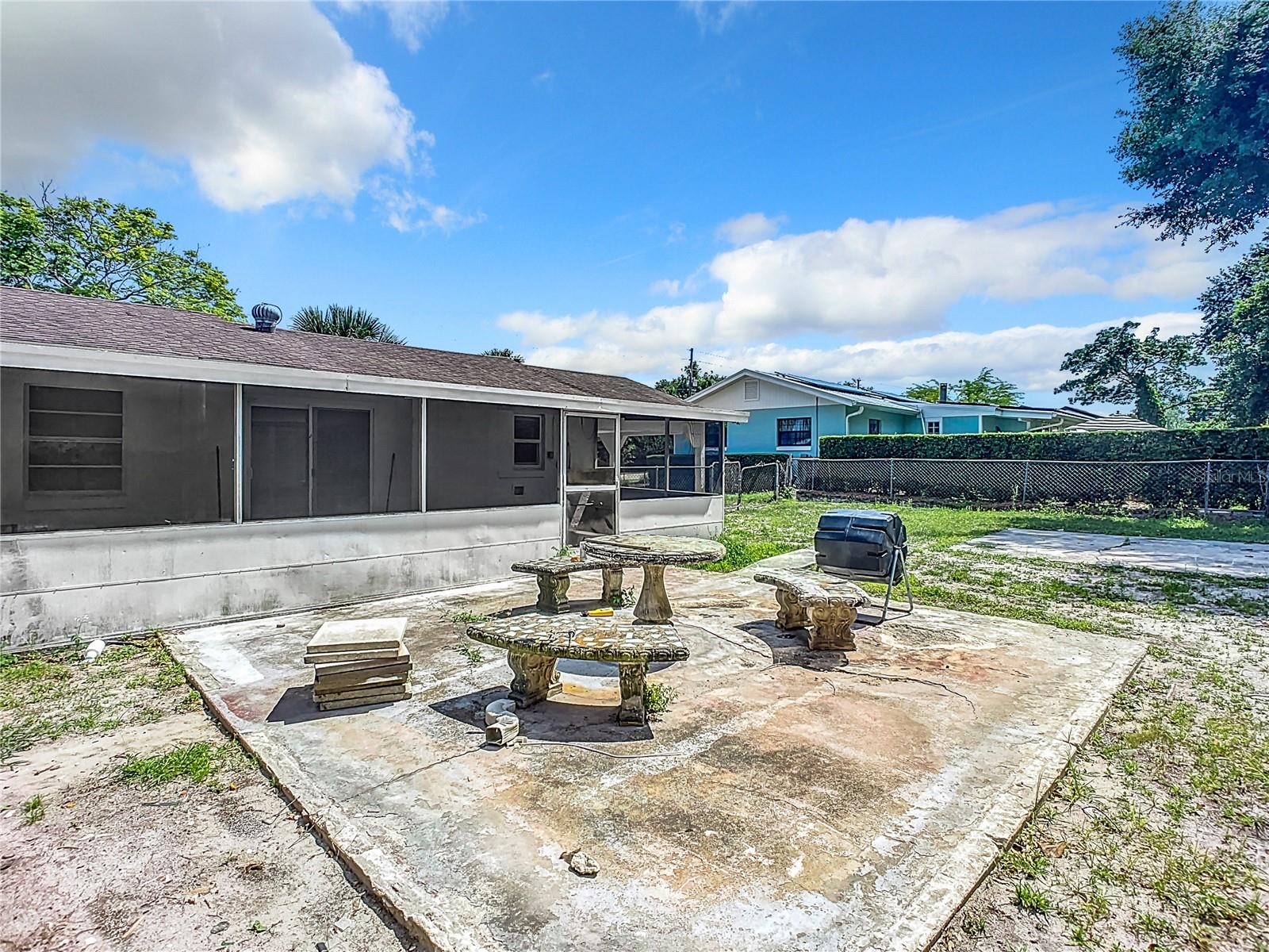 8 S SHELL RD, DEBARY, FL, 32713
