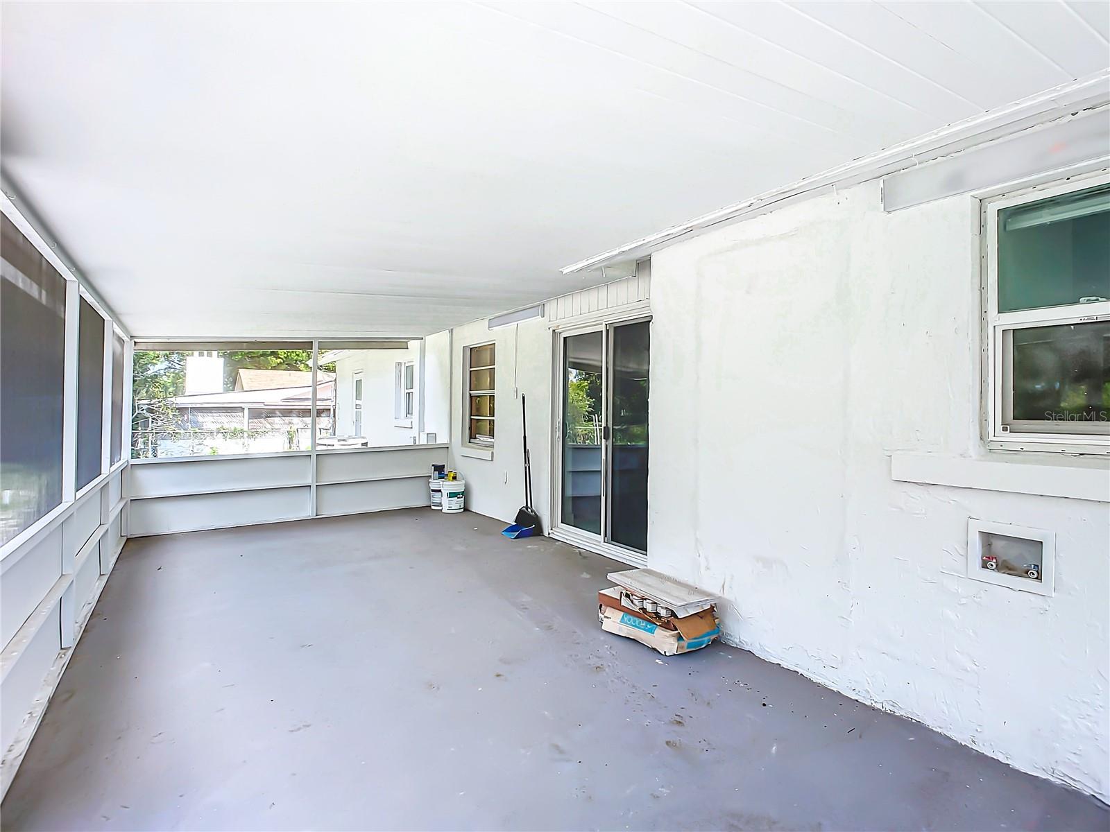 8 S SHELL RD, DEBARY, FL, 32713