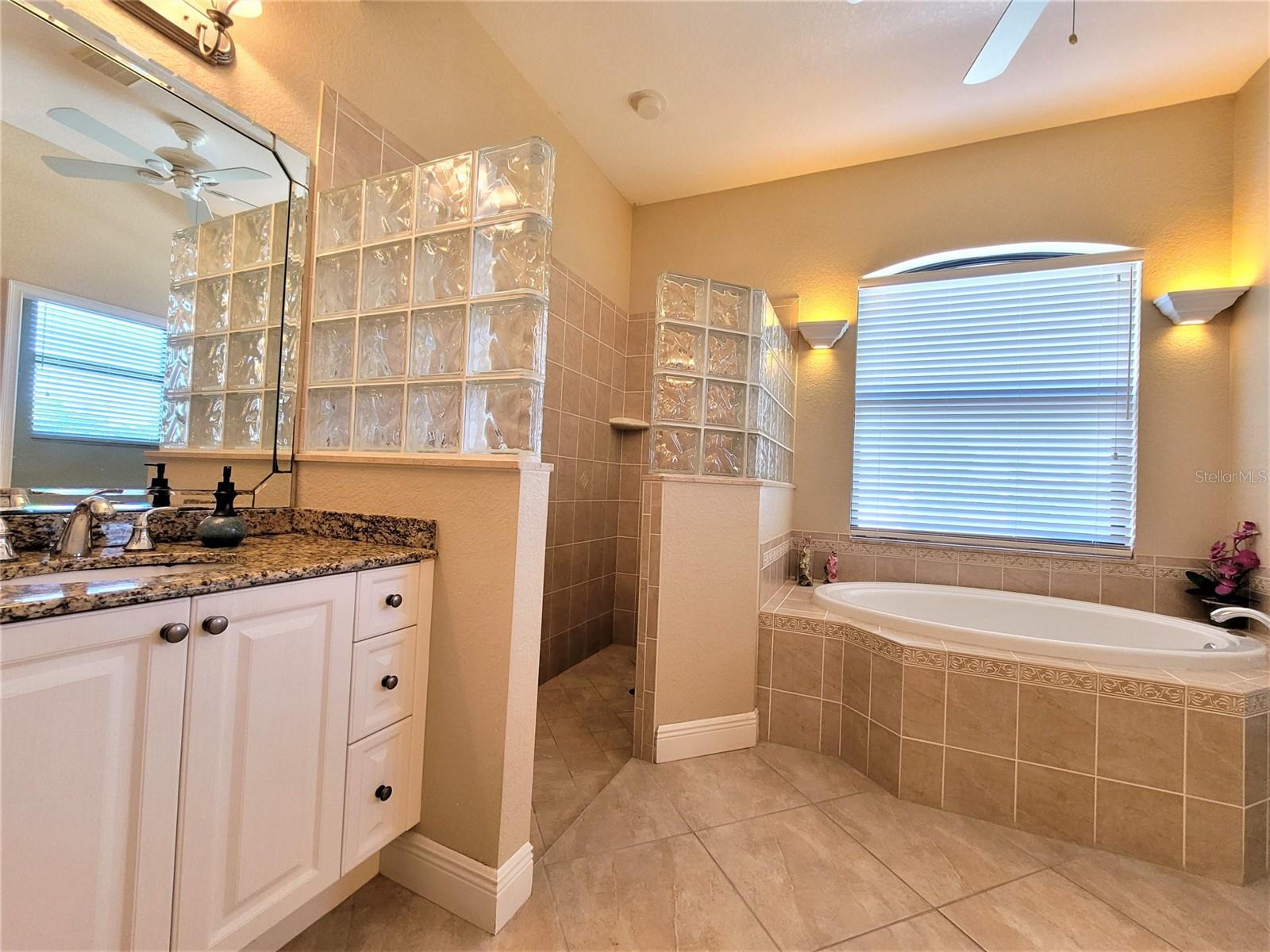 11573 SW DALLAS DR N, LAKE SUZY, FL, 34269