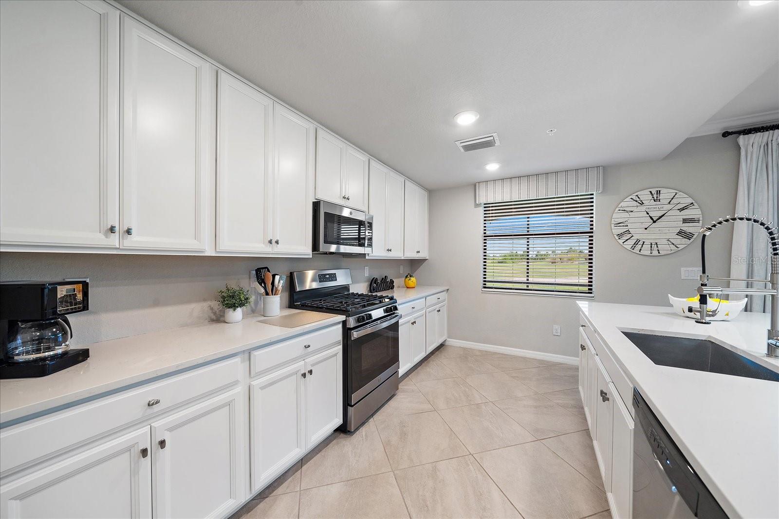 18113 GAWTHROP DRIVE #101, LAKEWOOD RANCH, FL, 34211