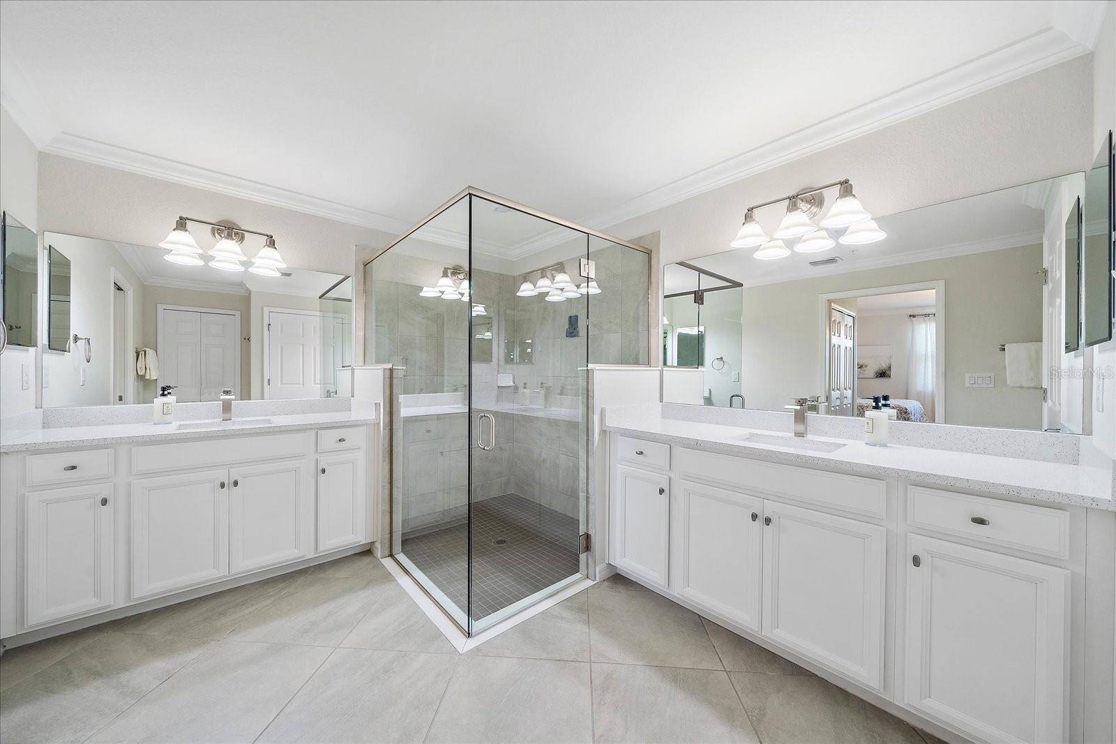18113 GAWTHROP DRIVE #101, LAKEWOOD RANCH, FL, 34211