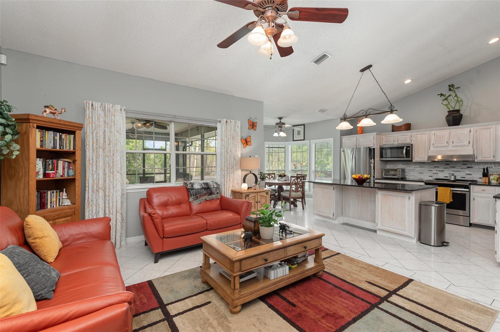 2090 LAKEBREEZE WAY, DELTONA, FL, 32738