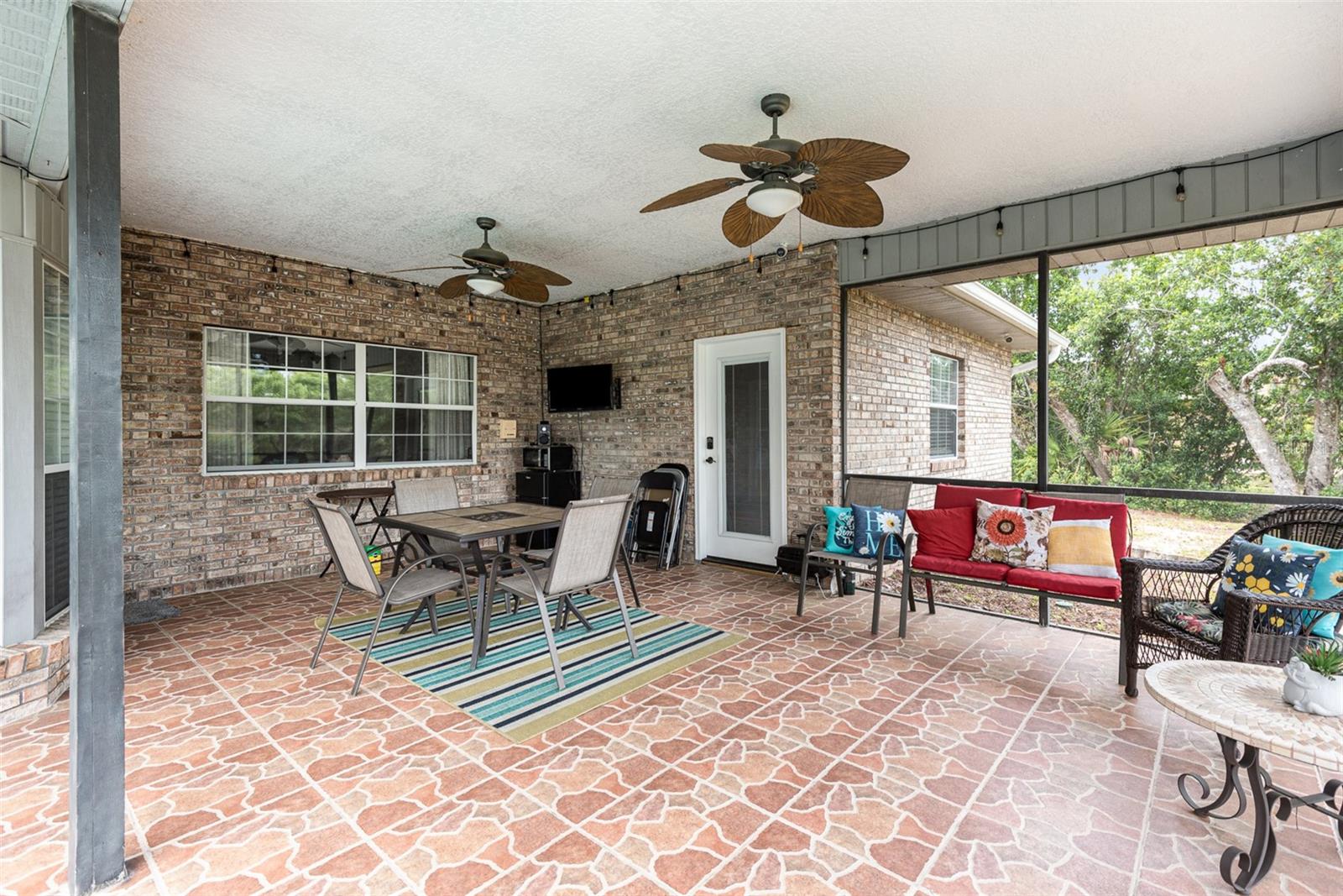 2090 LAKEBREEZE WAY, DELTONA, FL, 32738