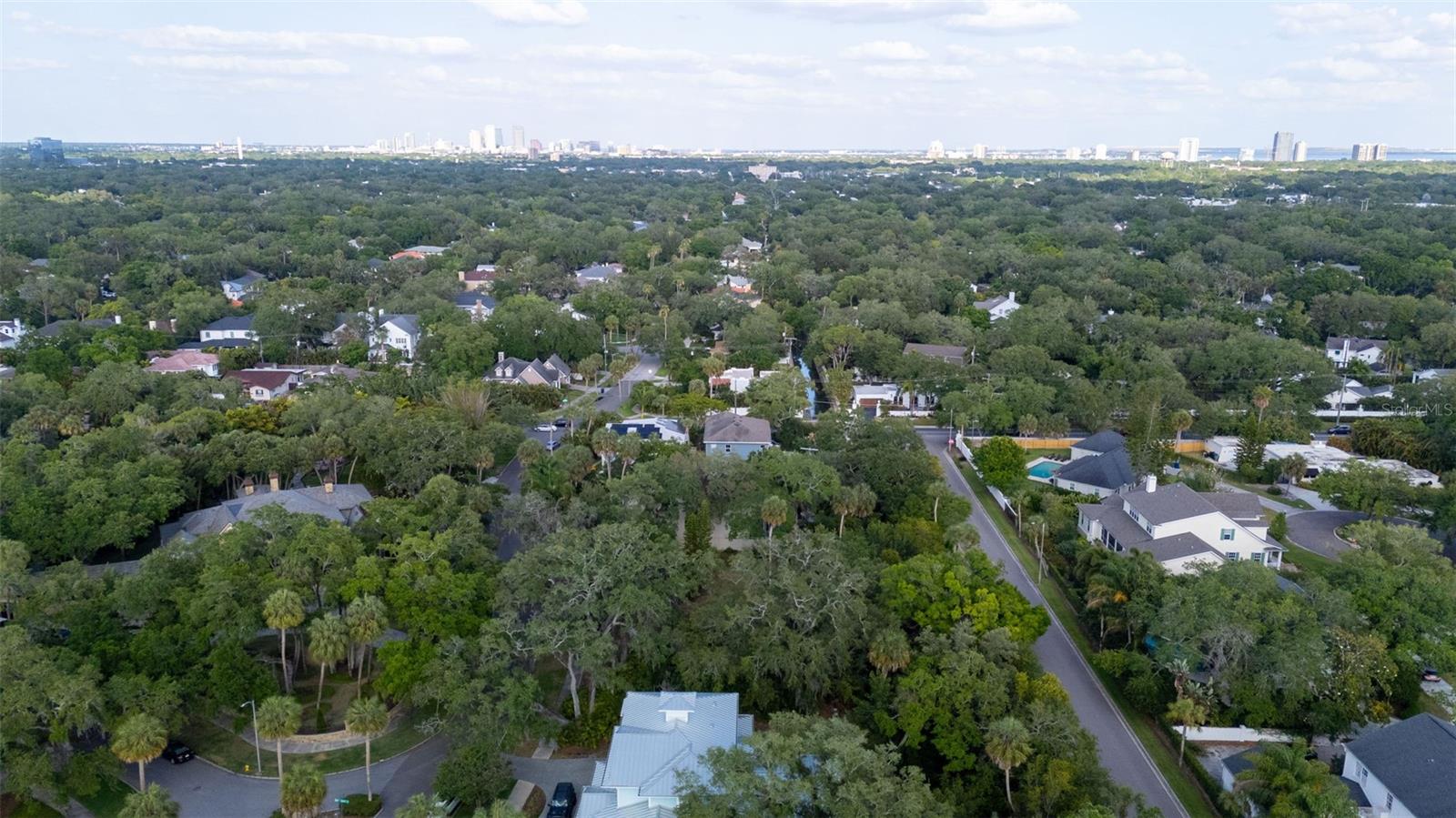 4806 W BEACHWAY DR, TAMPA, FL, 33609