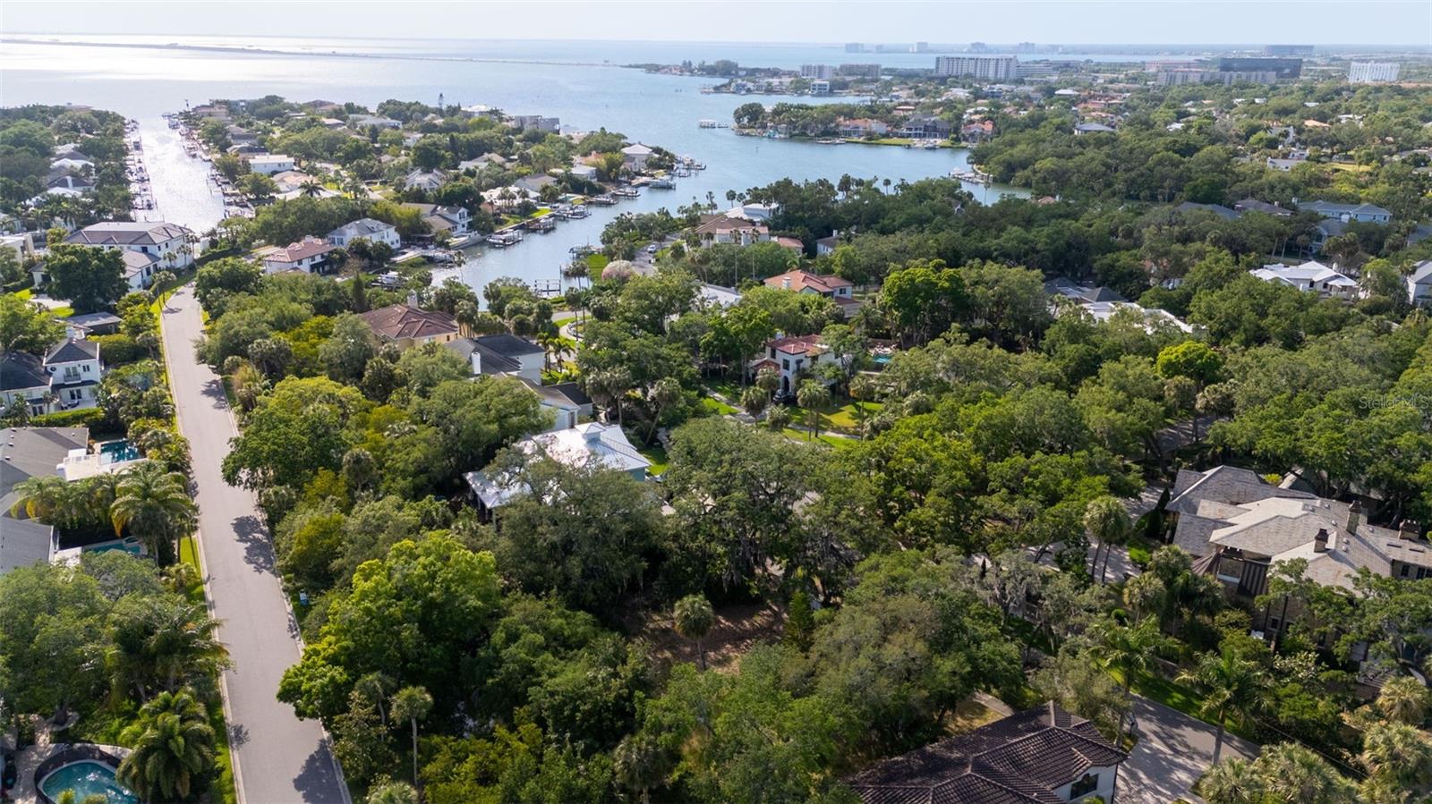 4806 W BEACHWAY DR, TAMPA, FL, 33609