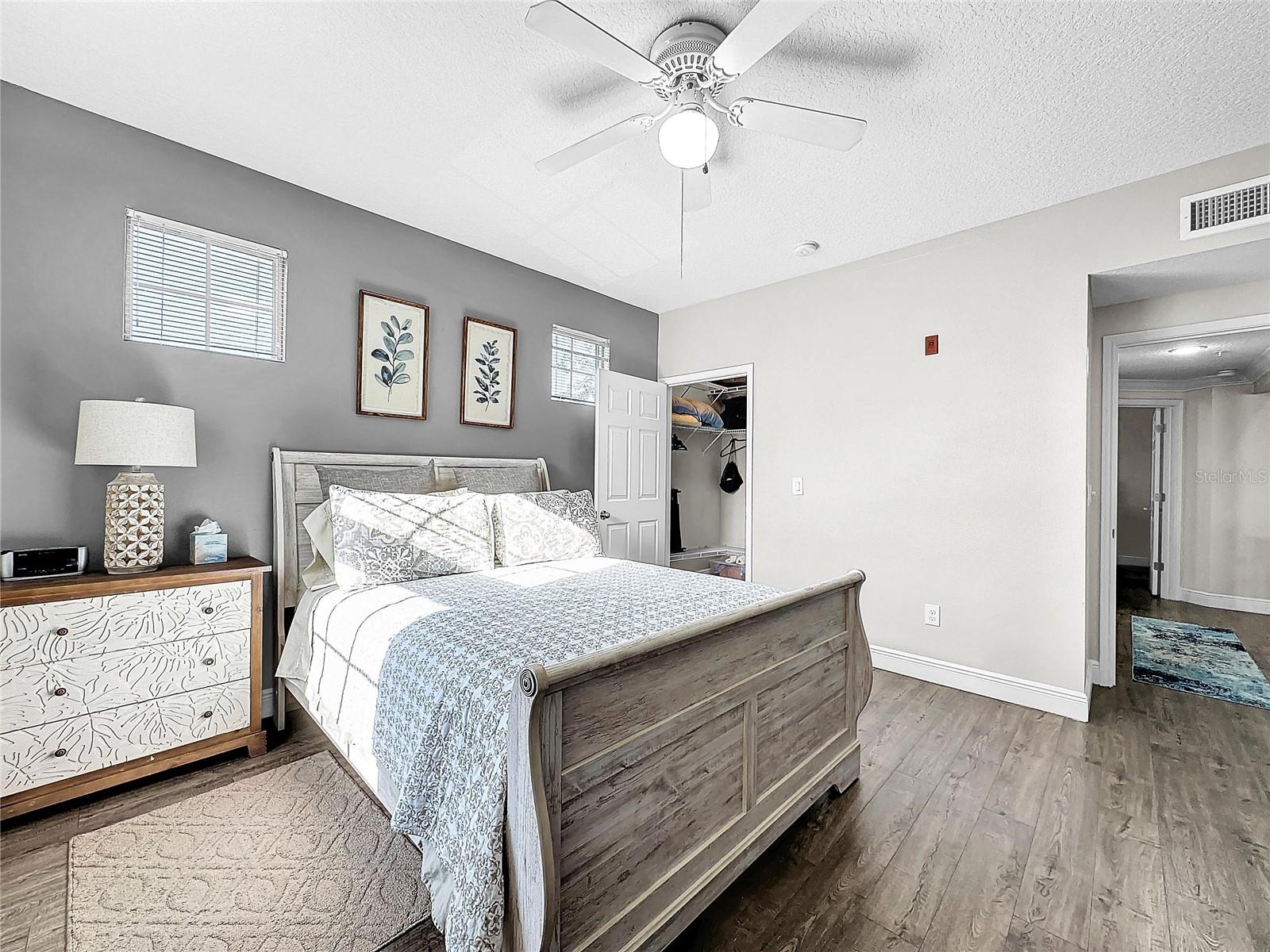 14205 FALLS CHURCH DR #2002, ORLANDO, FL, 32837