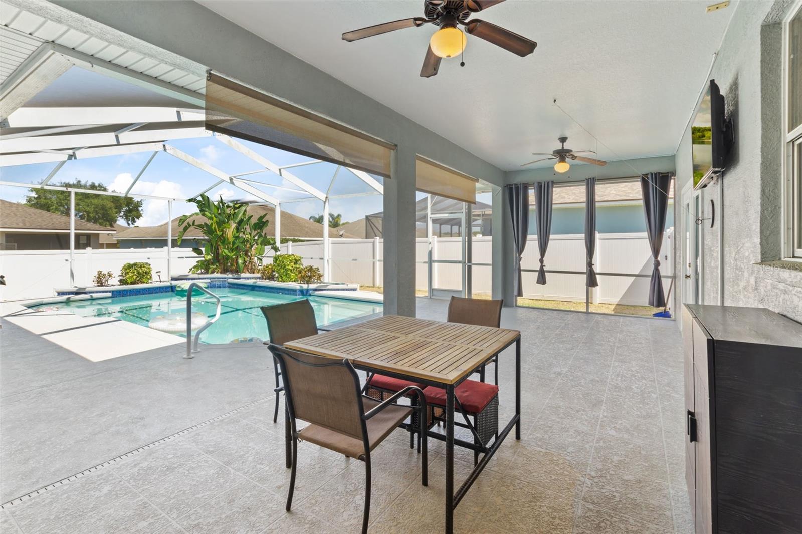 135 BENTLEY OAKS BLVD, AUBURNDALE, FL, 33823