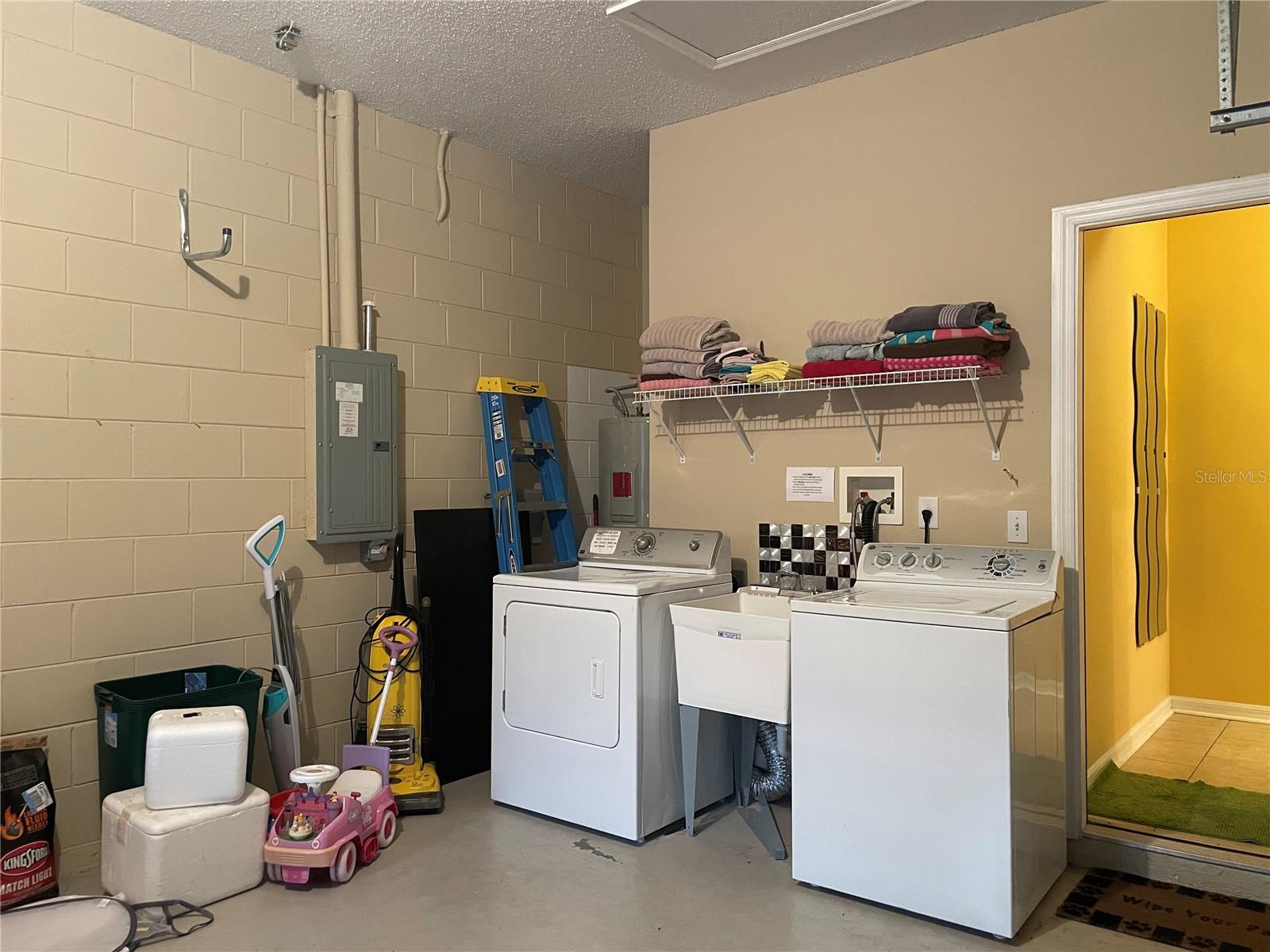 501 CASTLEMAIN CIR, DAVENPORT, FL, 33897