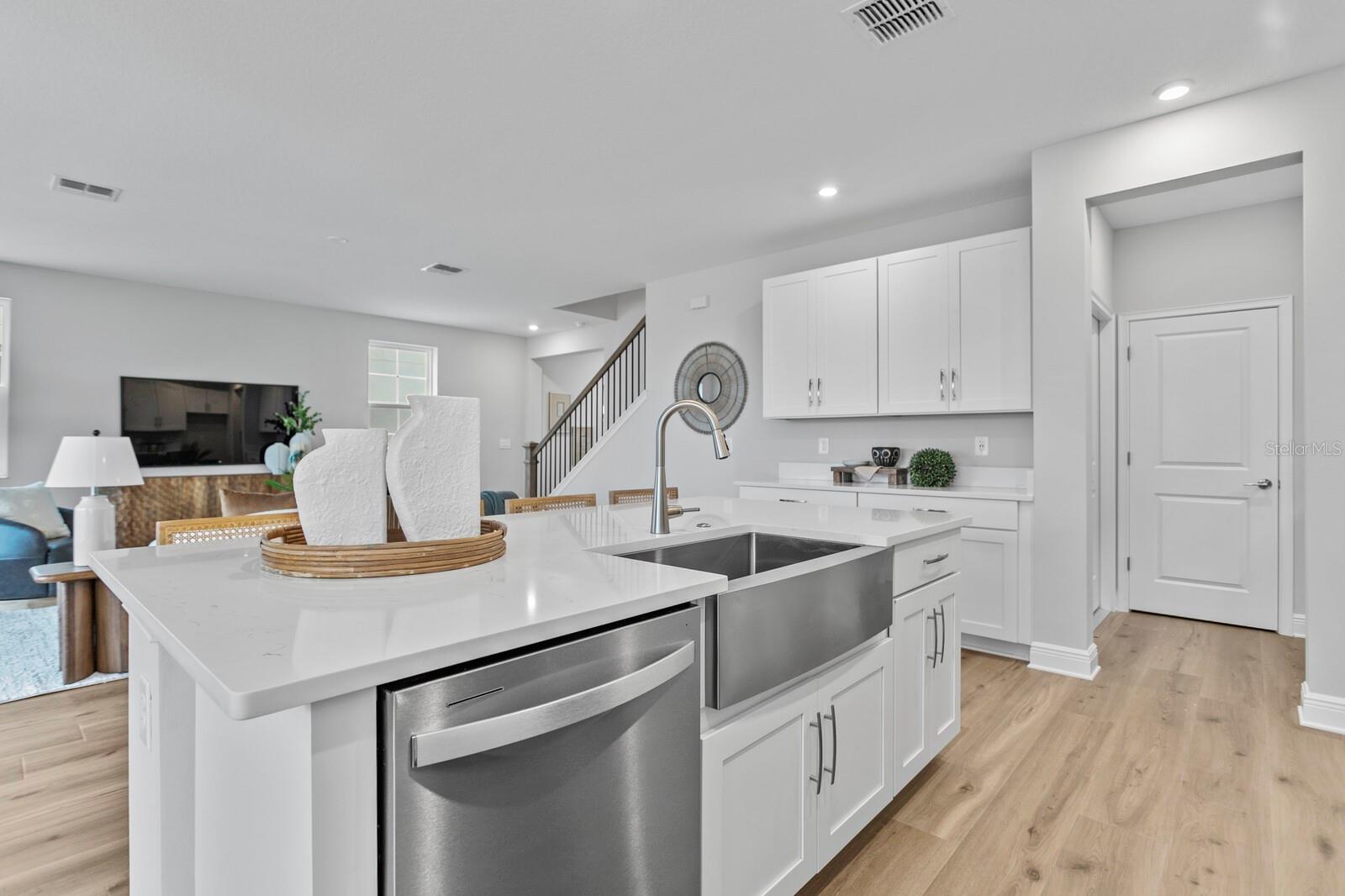 1526 5TH ST S, ST PETERSBURG, FL, 33701