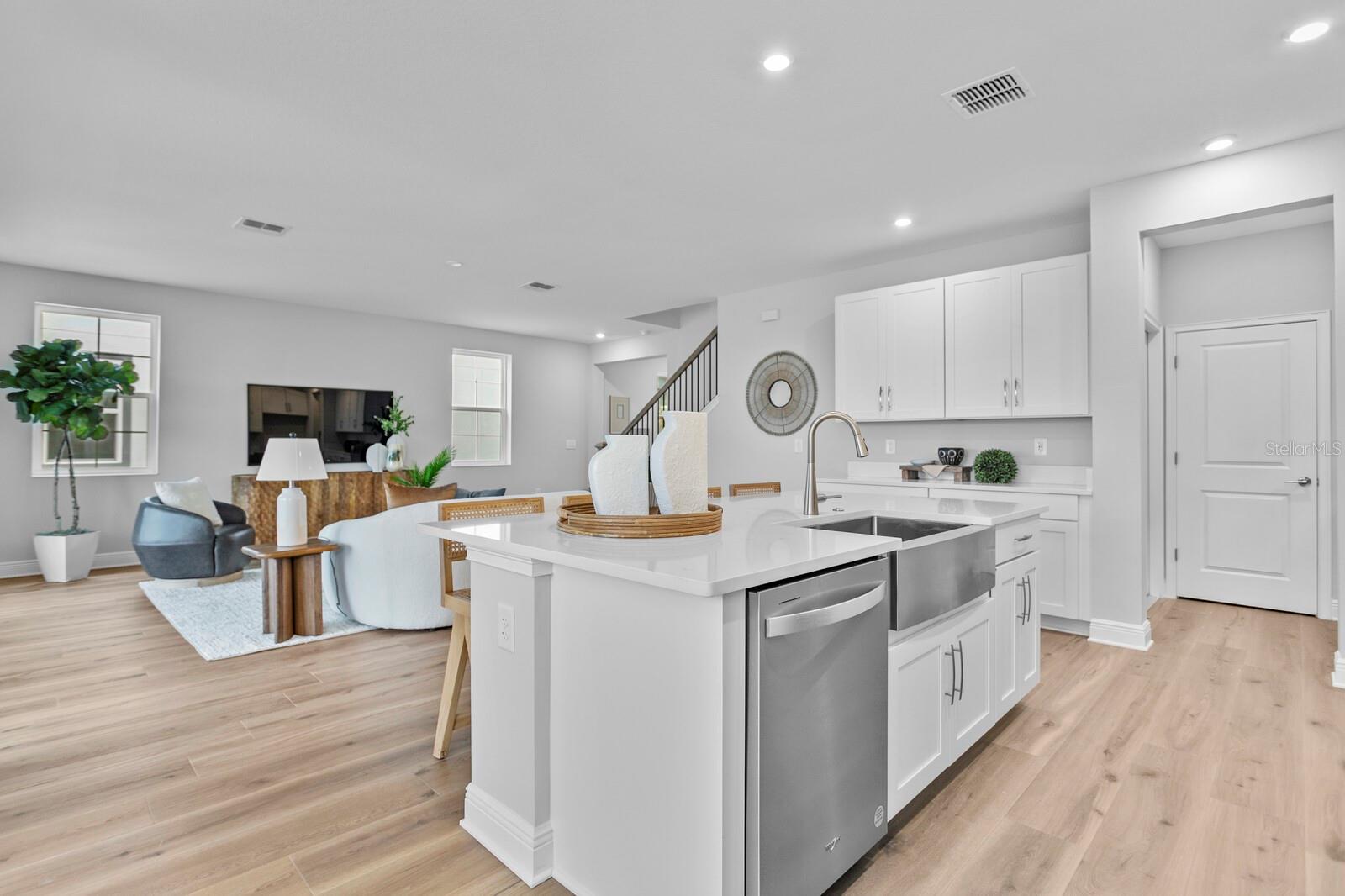 1526 5TH ST S, ST PETERSBURG, FL, 33701