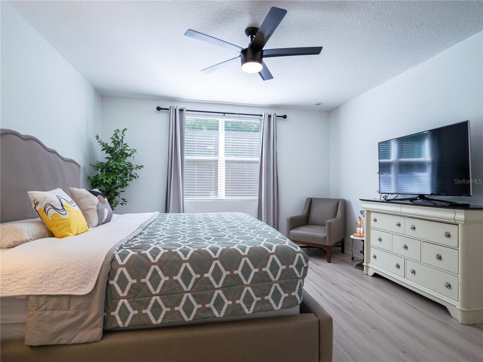 573 VISTA VILLAGES BLVD, DAVENPORT, FL, 33896