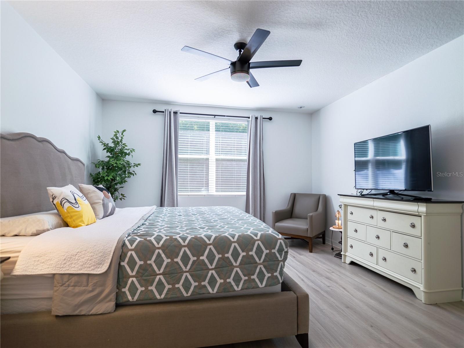 573 VISTA VILLAGES BLVD, DAVENPORT, FL, 33896