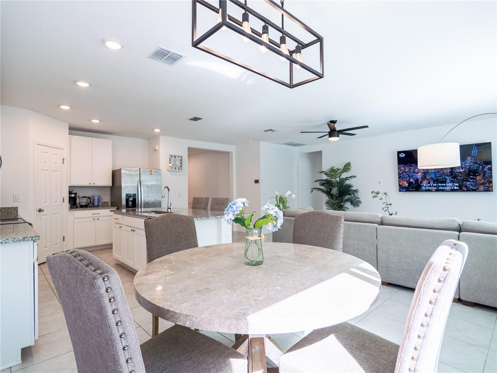 573 VISTA VILLAGES BLVD, DAVENPORT, FL, 33896