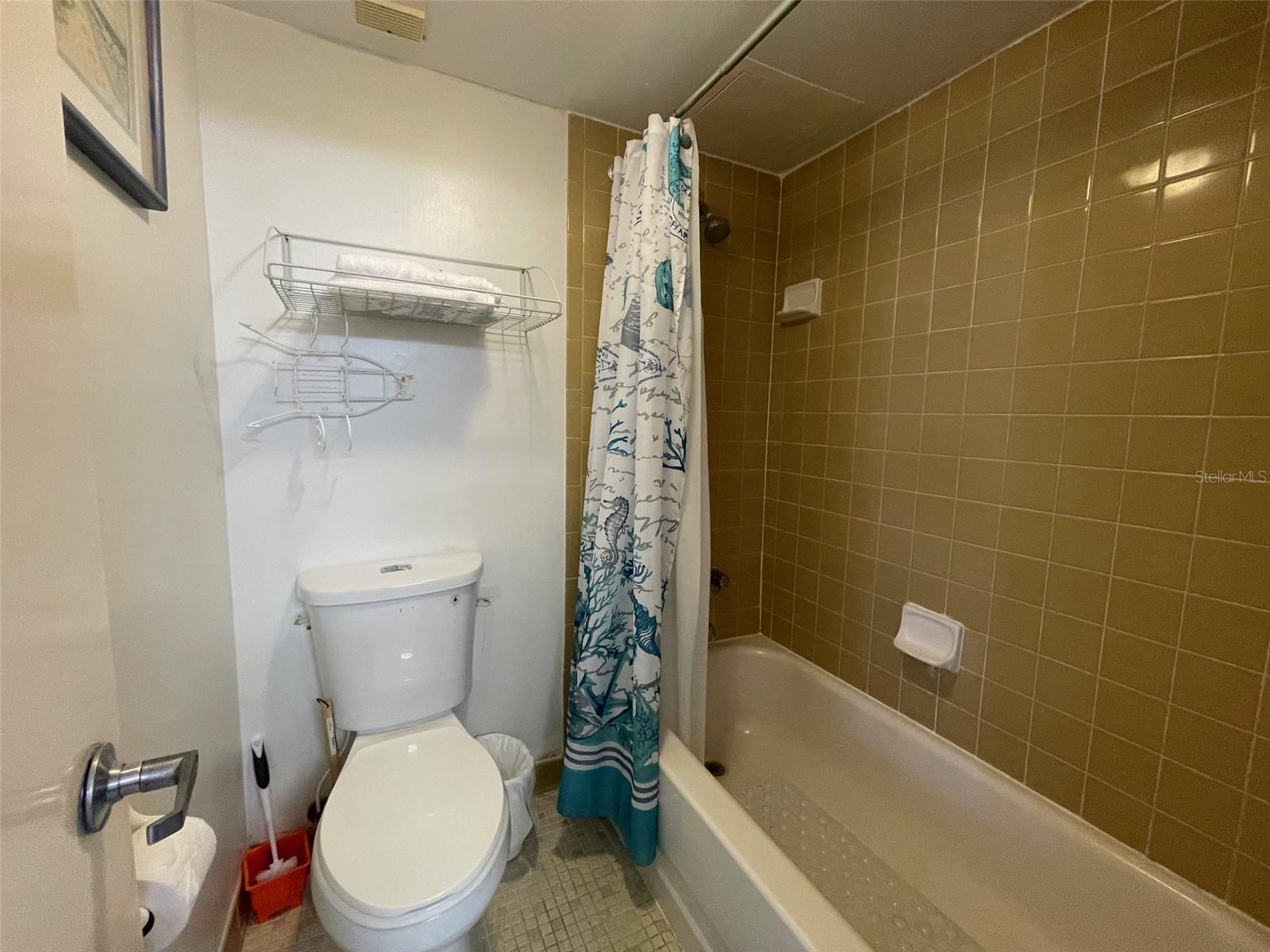 2043 S ATLANTIC AVE #304, DAYTONA BEACH SHORES, FL, 32118