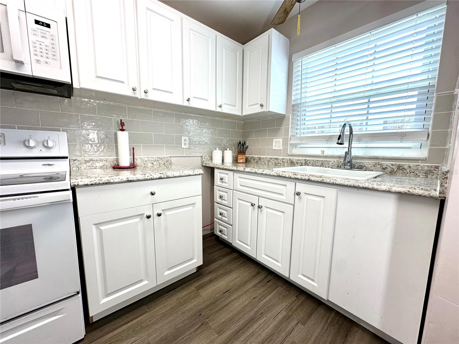 1920 E EDGEWOOD DR #H5, LAKELAND, FL, 33803