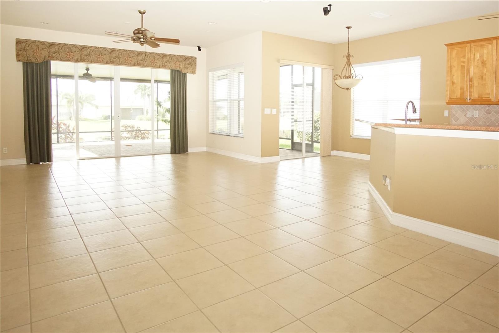 4922 SANDY BROOK CIR, WIMAUMA, FL, 33598