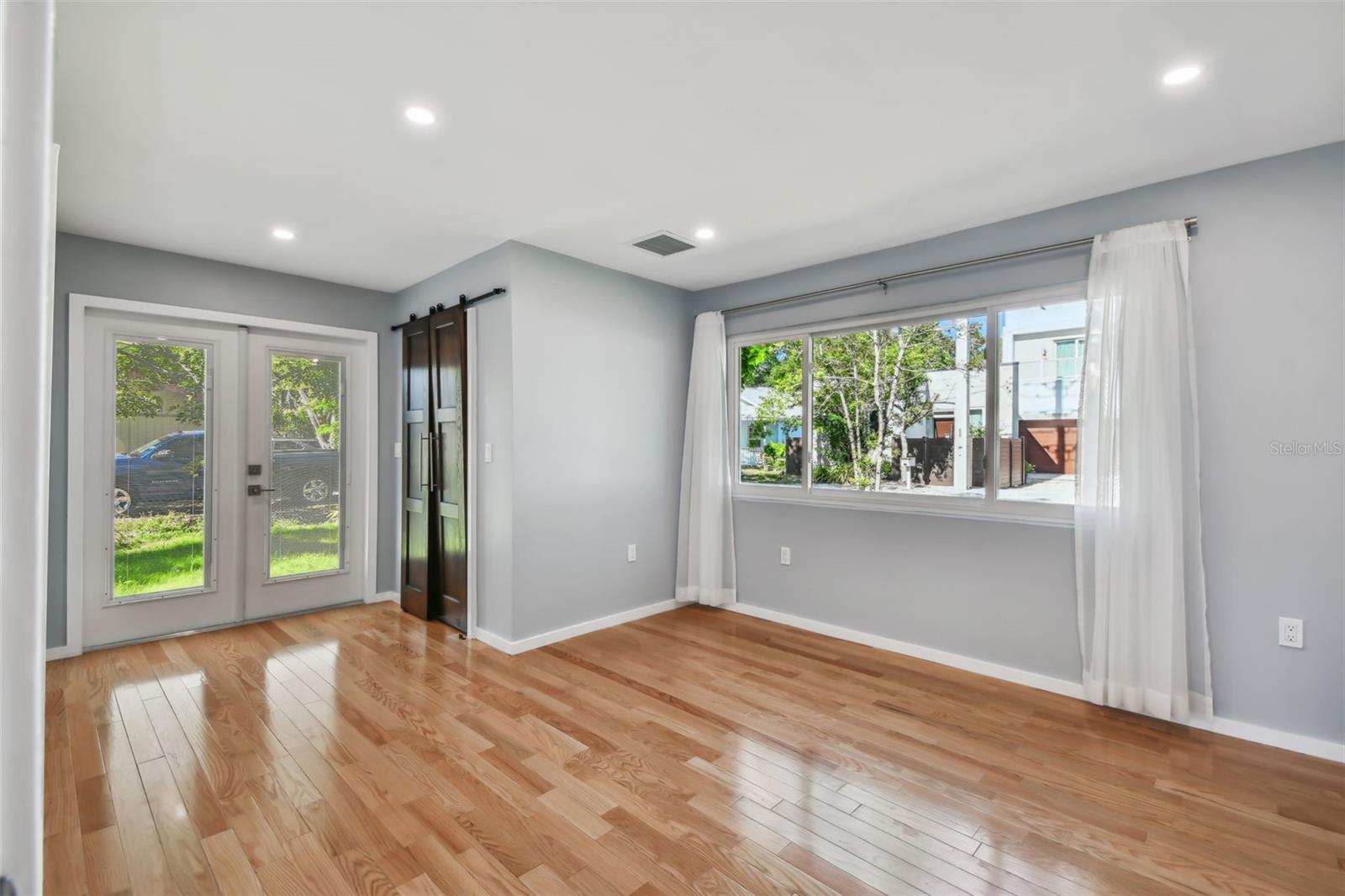 2102 6TH ST, SARASOTA, FL, 34237