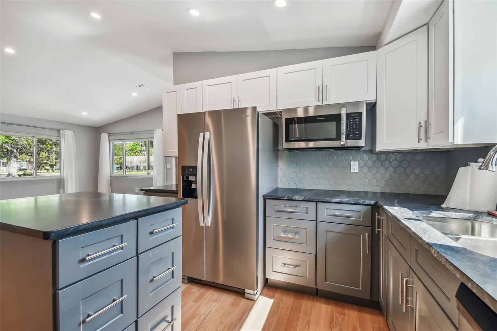 2102 6TH ST, SARASOTA, FL, 34237