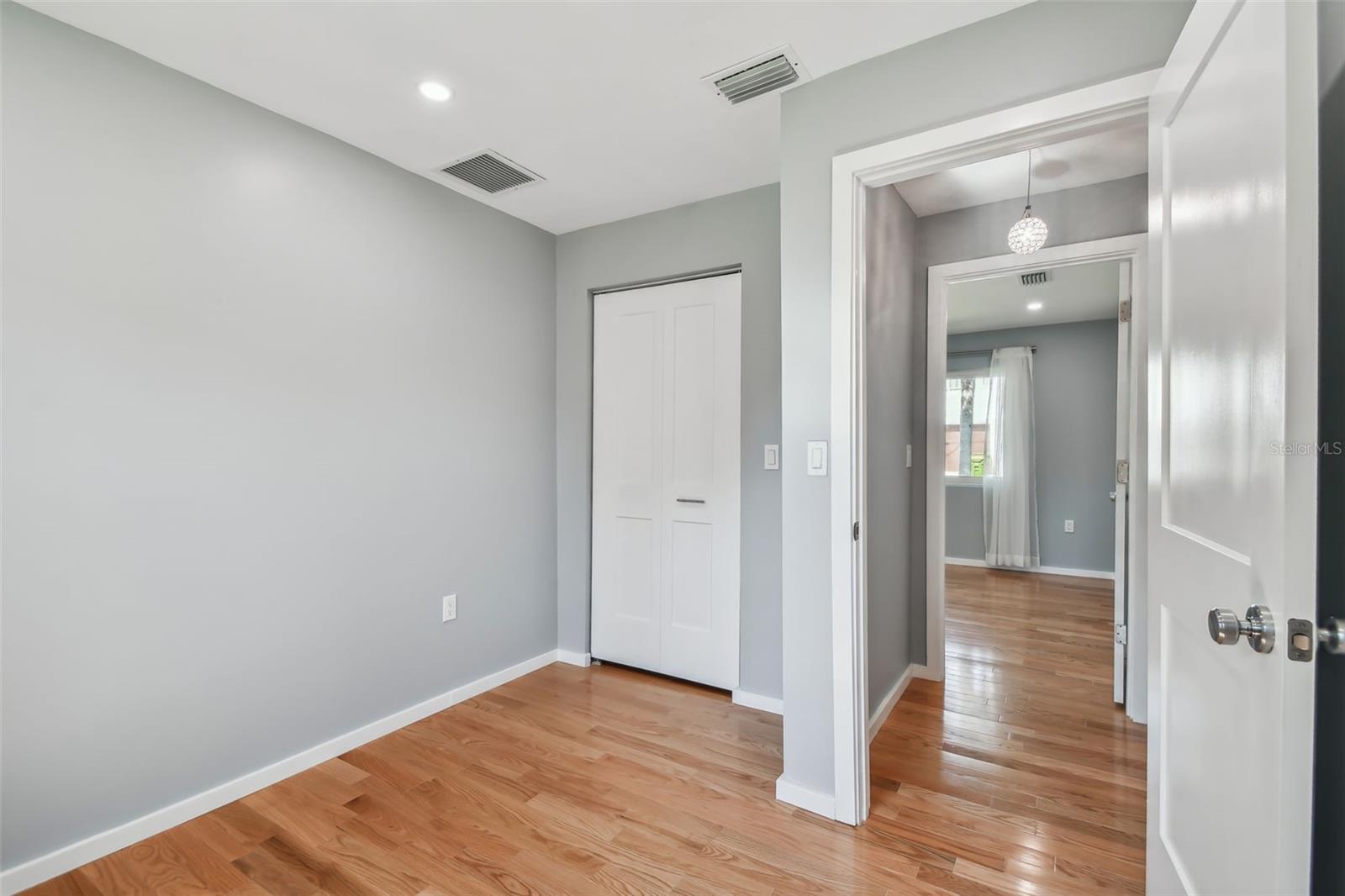 2102 6TH ST, SARASOTA, FL, 34237