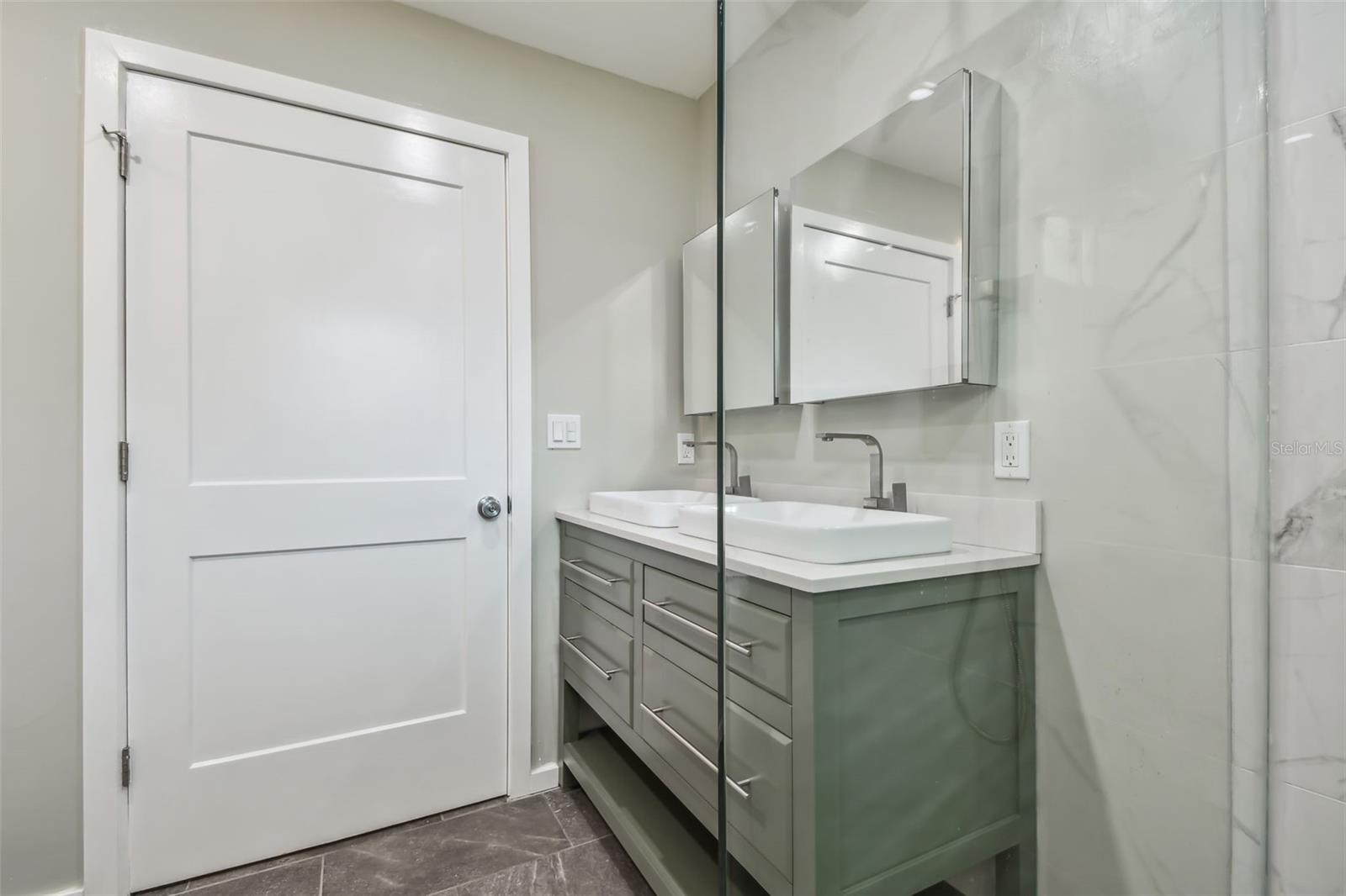 2102 6TH ST, SARASOTA, FL, 34237