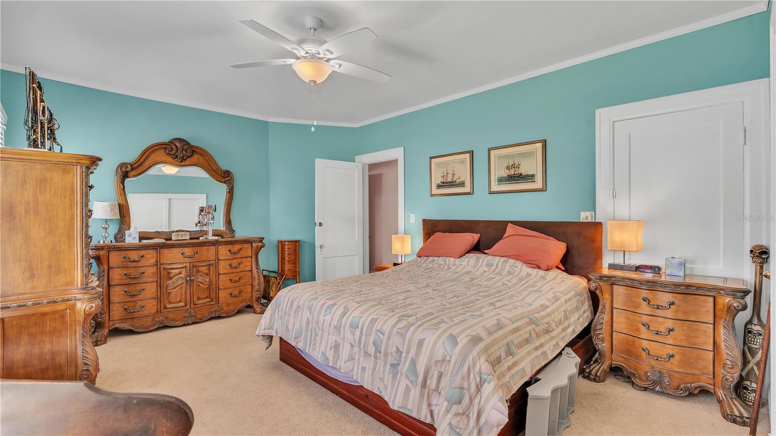 1561 N LAKE HOWARD DR, WINTER HAVEN, FL, 33881