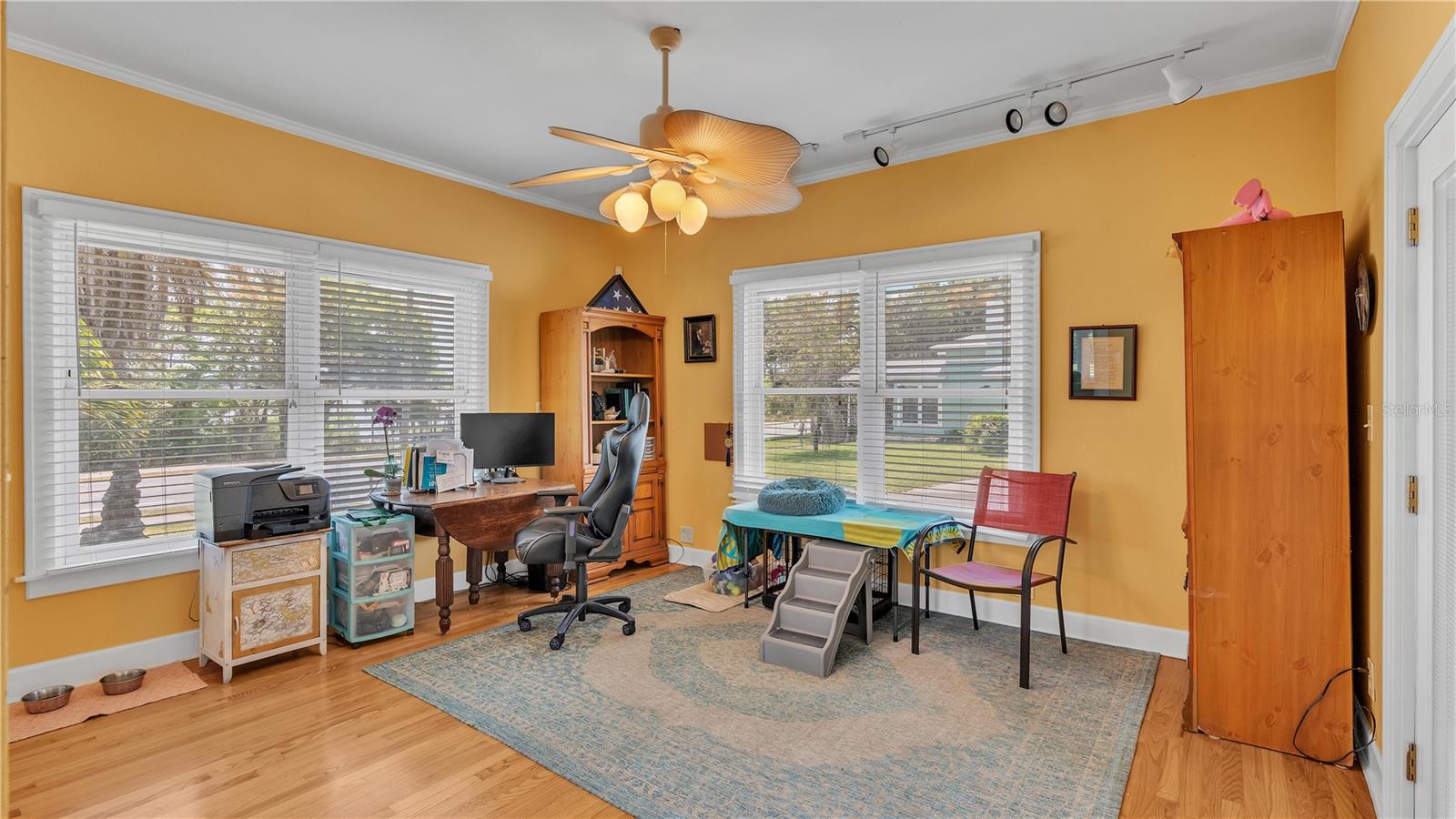 1561 N LAKE HOWARD DR, WINTER HAVEN, FL, 33881