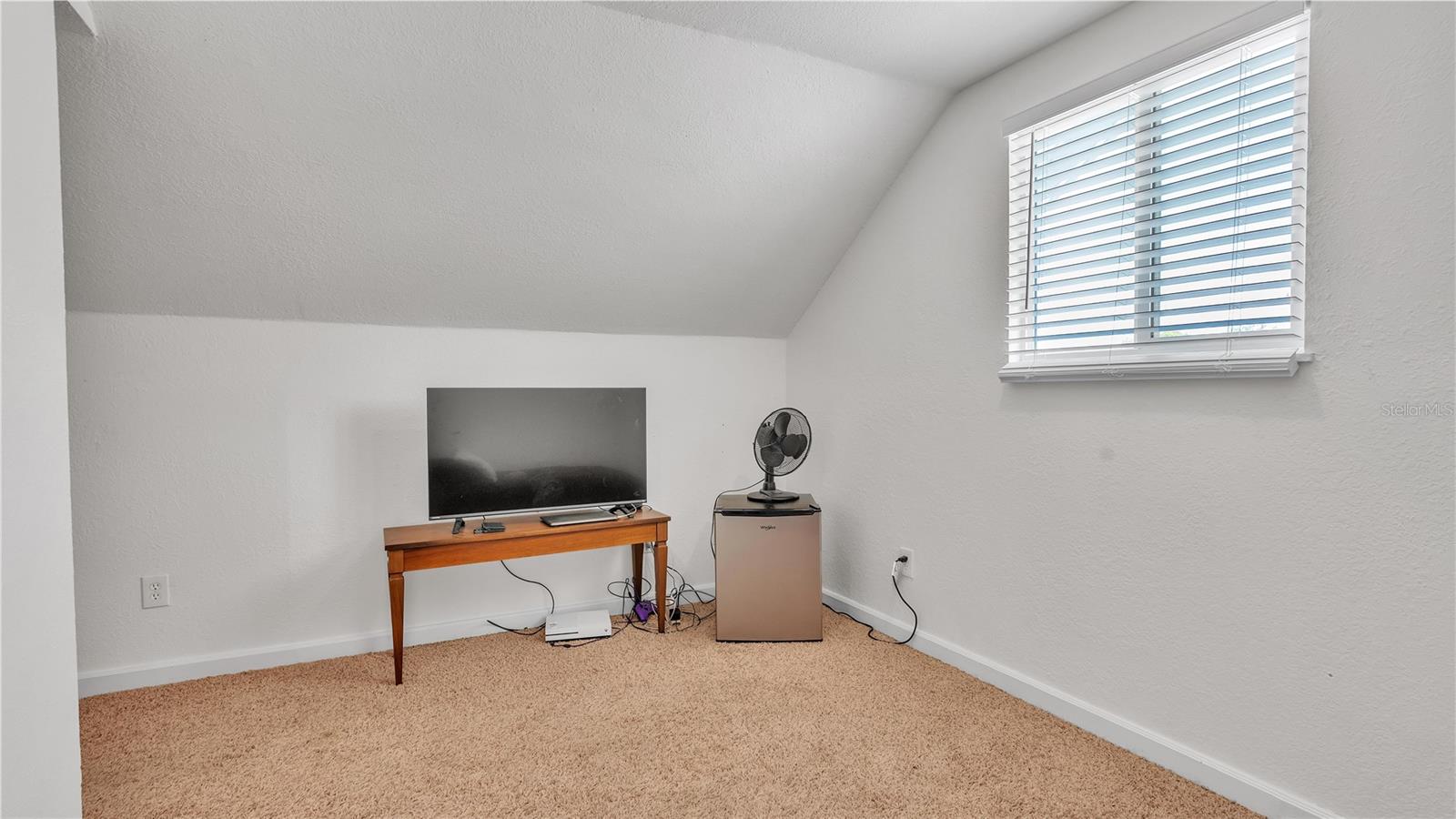 1561 N LAKE HOWARD DR, WINTER HAVEN, FL, 33881