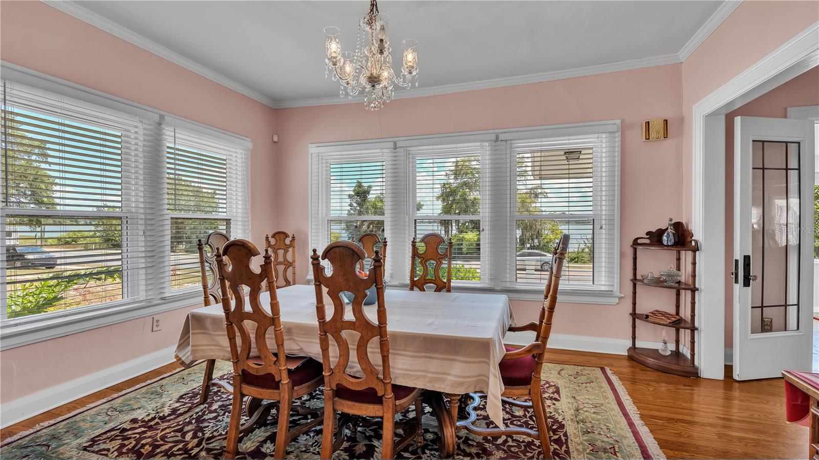 1561 N LAKE HOWARD DR, WINTER HAVEN, FL, 33881