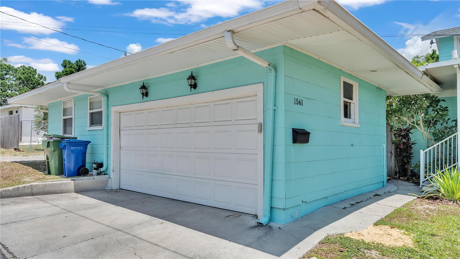 1561 N LAKE HOWARD DR, WINTER HAVEN, FL, 33881