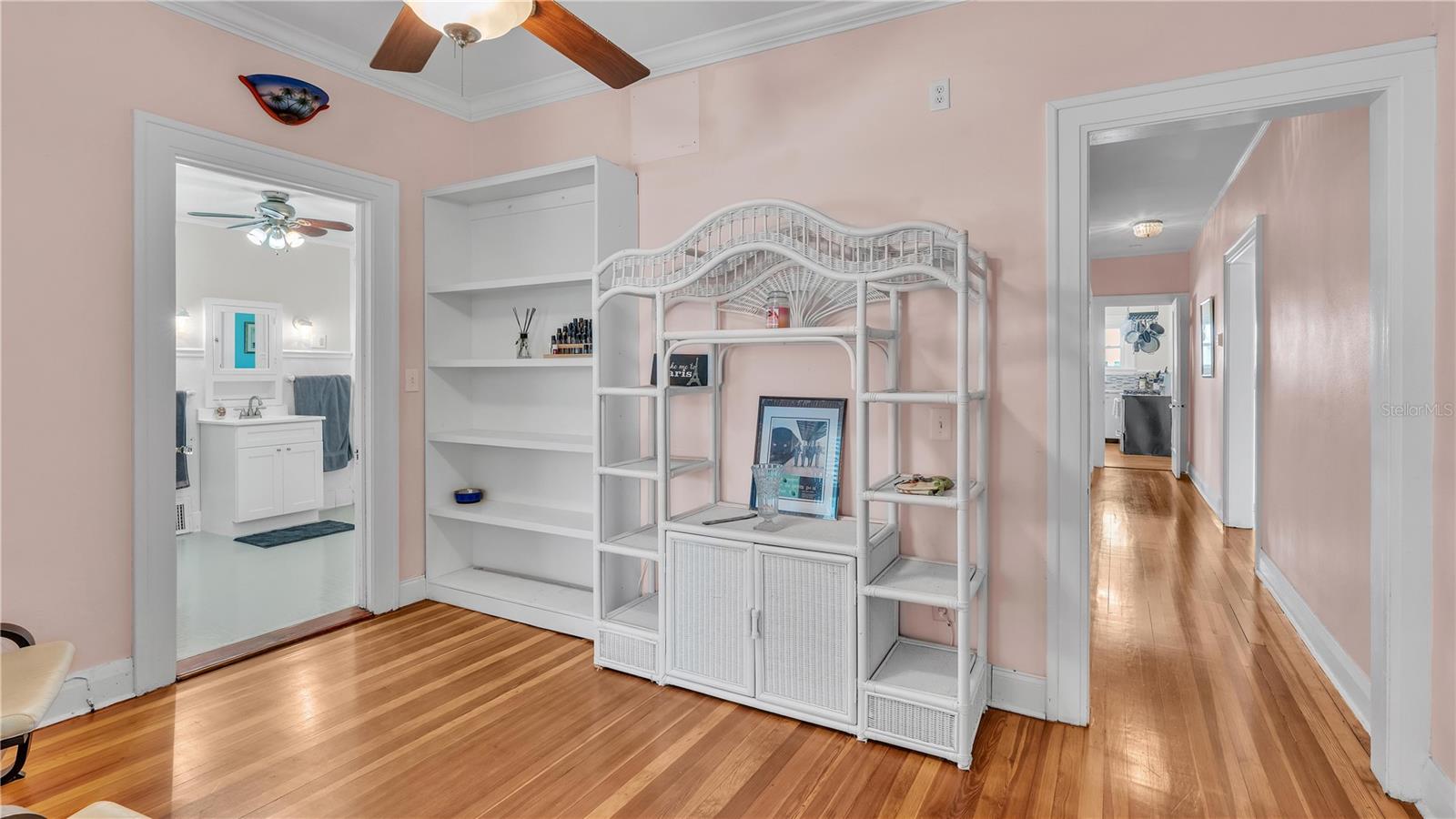1561 N LAKE HOWARD DR, WINTER HAVEN, FL, 33881