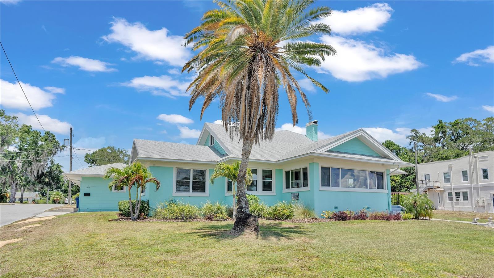 1561 N LAKE HOWARD DR, WINTER HAVEN, FL, 33881