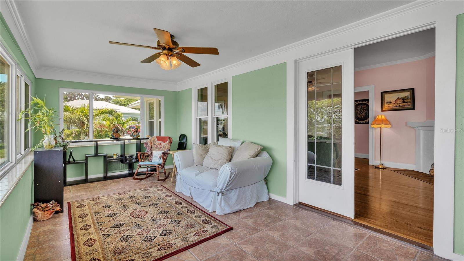 1561 N LAKE HOWARD DR, WINTER HAVEN, FL, 33881