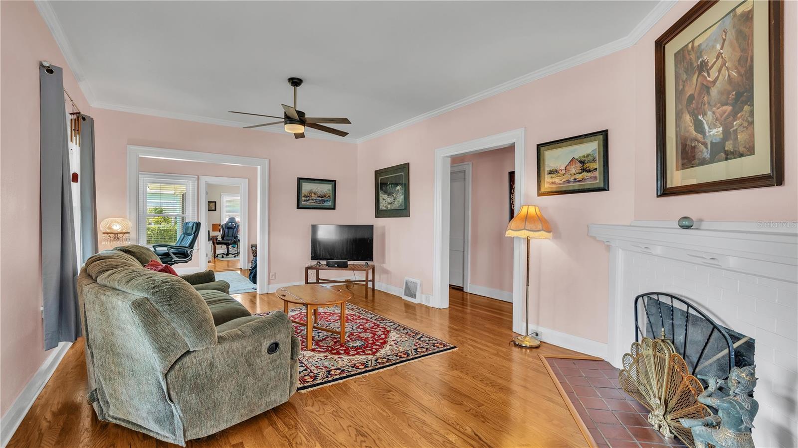 1561 N LAKE HOWARD DR, WINTER HAVEN, FL, 33881